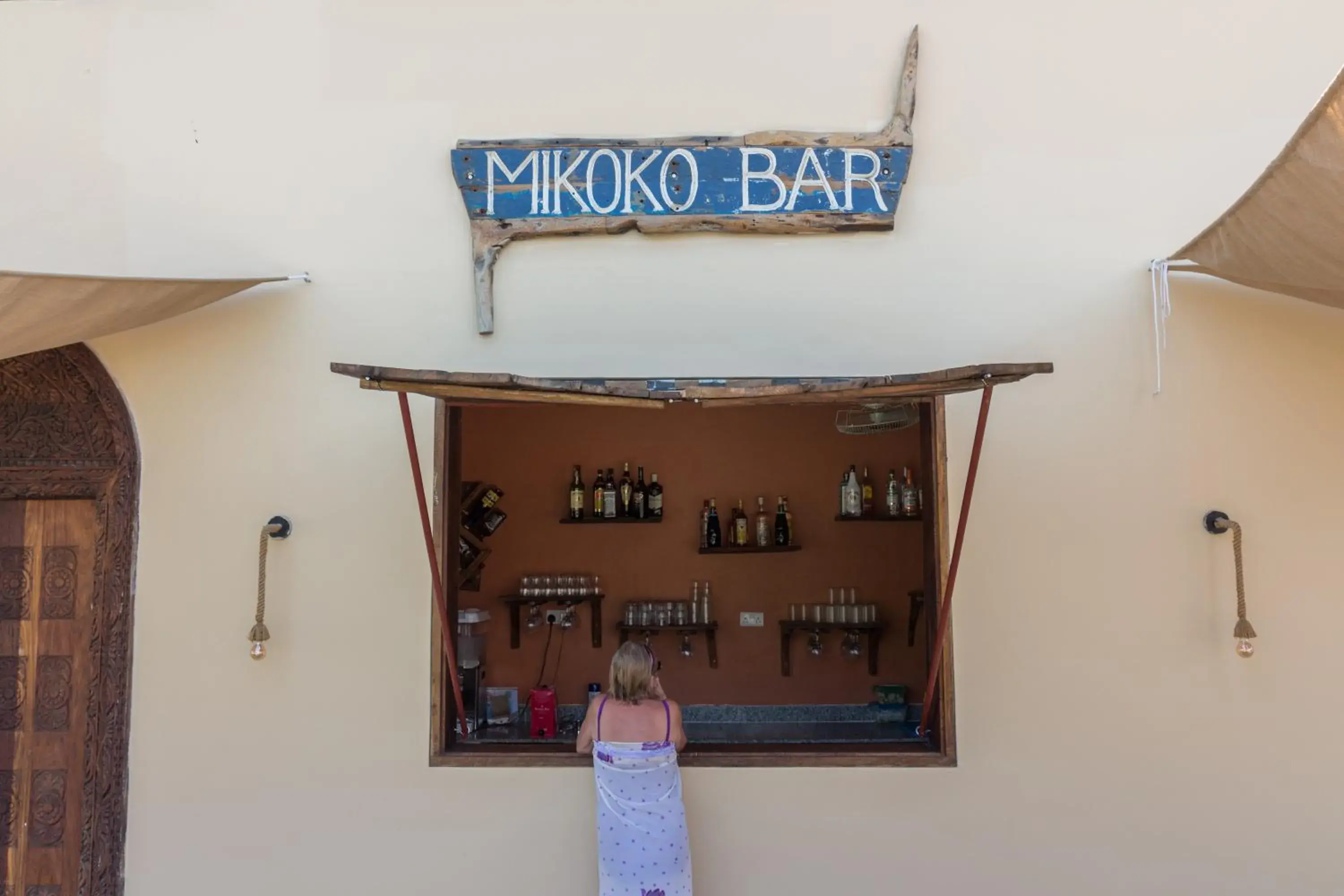 Lounge or bar in Reef & Beach Resort - Spa Jambiani Lounge or bar in Reef & Beach Resort - Spa Jambiani