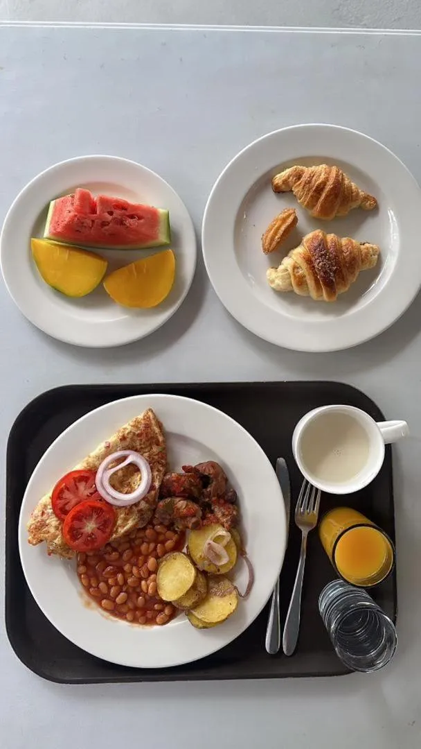 Food and drinks in Sunset Kendwa Beach Hotel