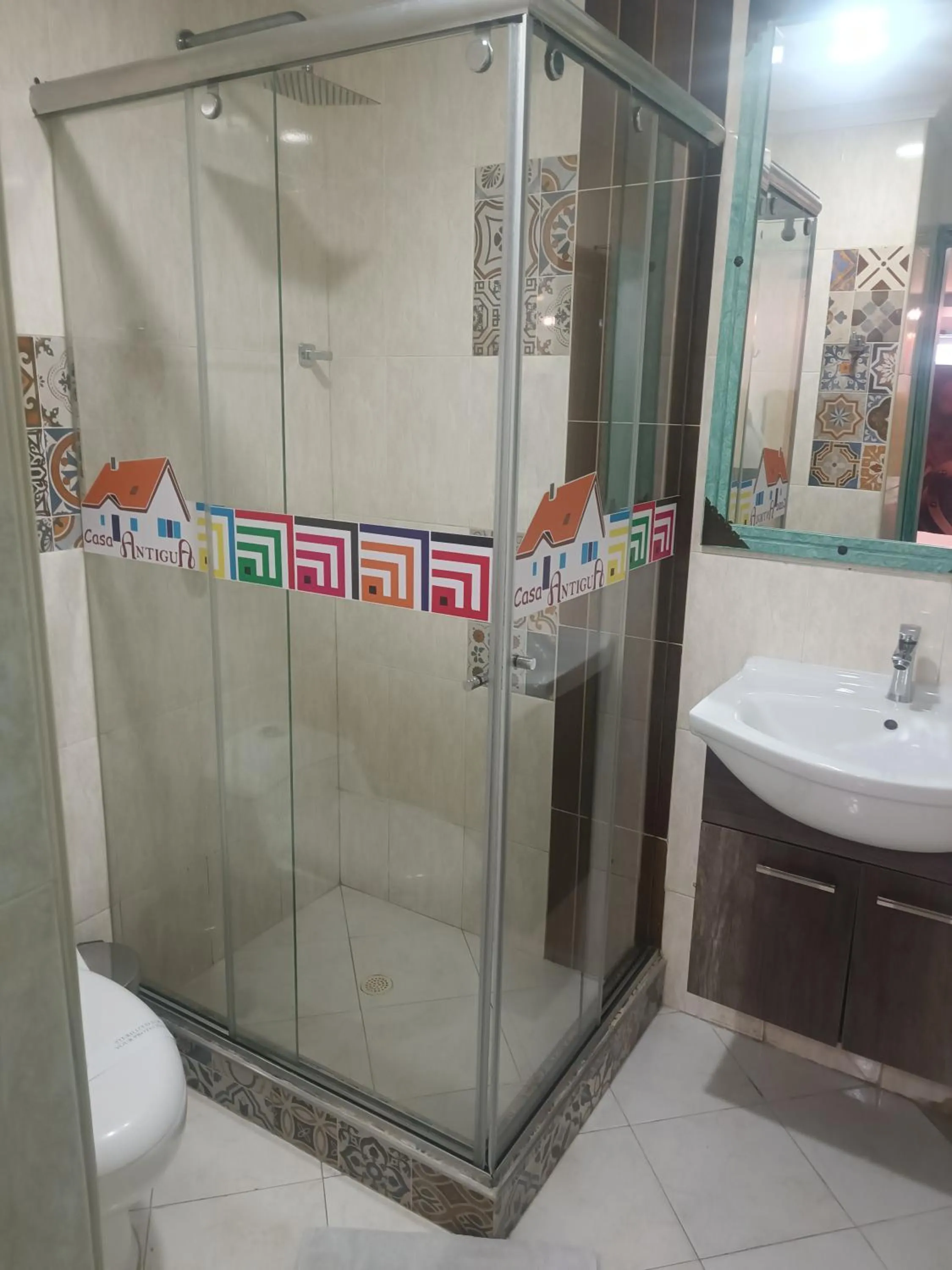 Shower in Hotel Casa Antigua