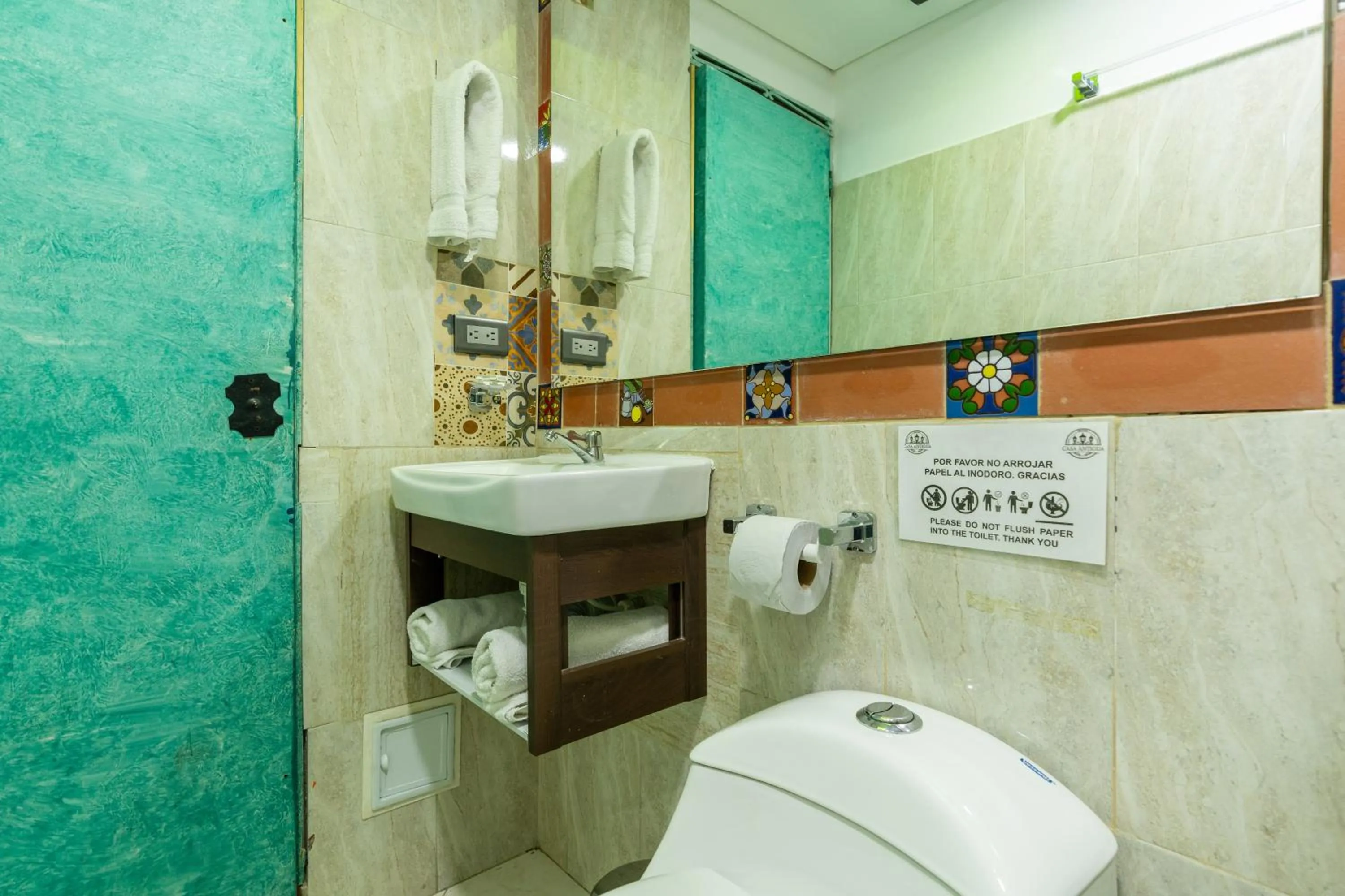 Bathroom in Hotel Casa Antigua