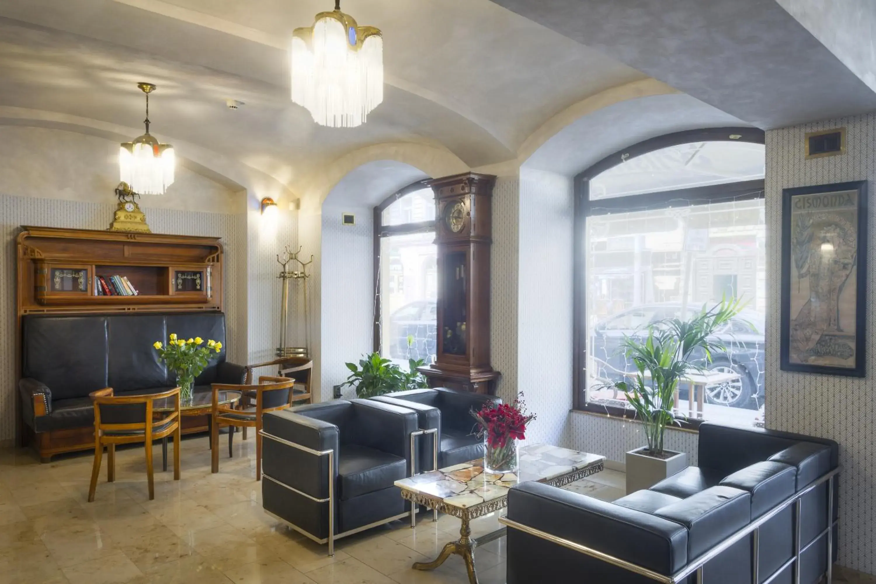 Property building in Hotel Mucha Property building in Hotel Mucha