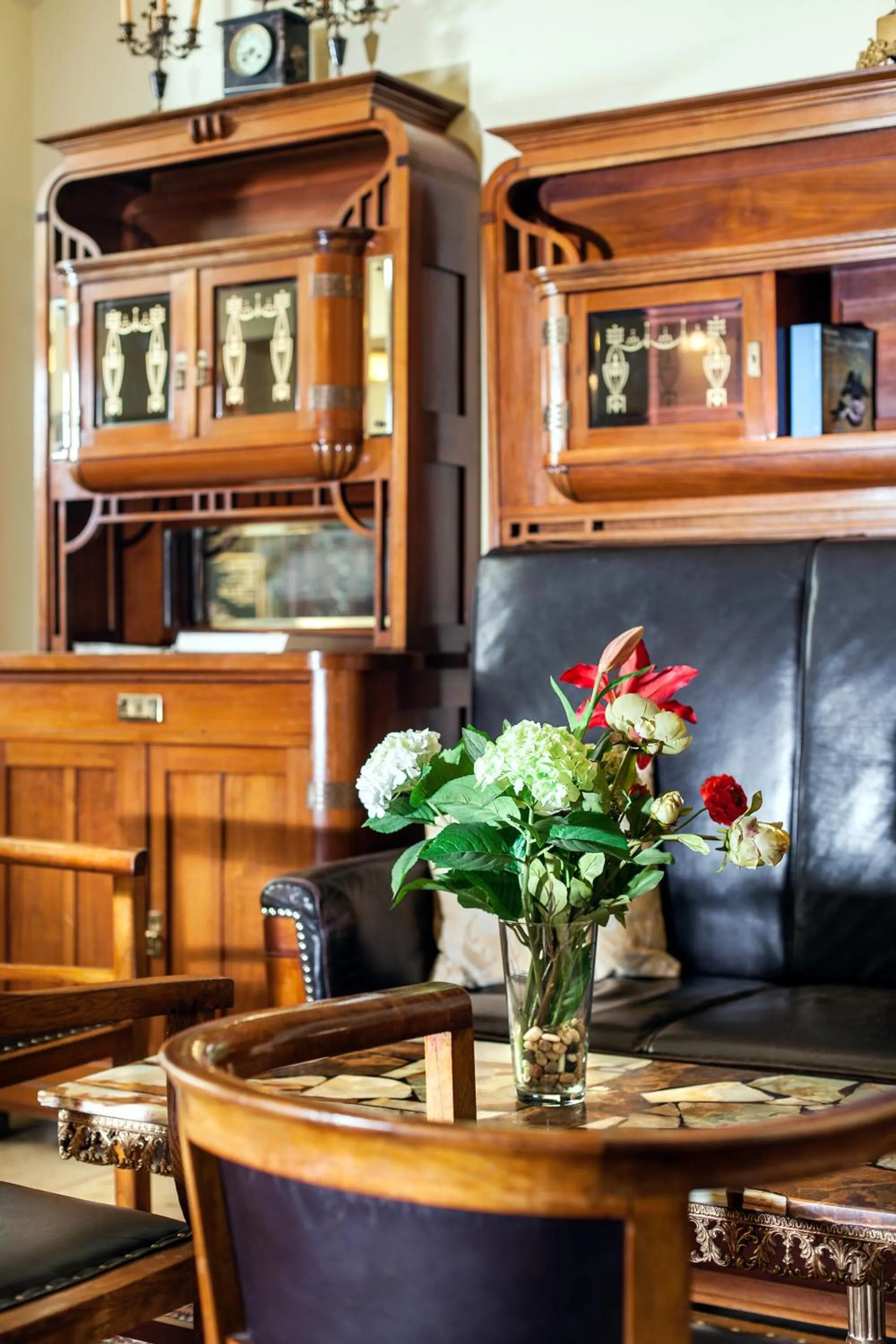 Property building in Hotel Mucha