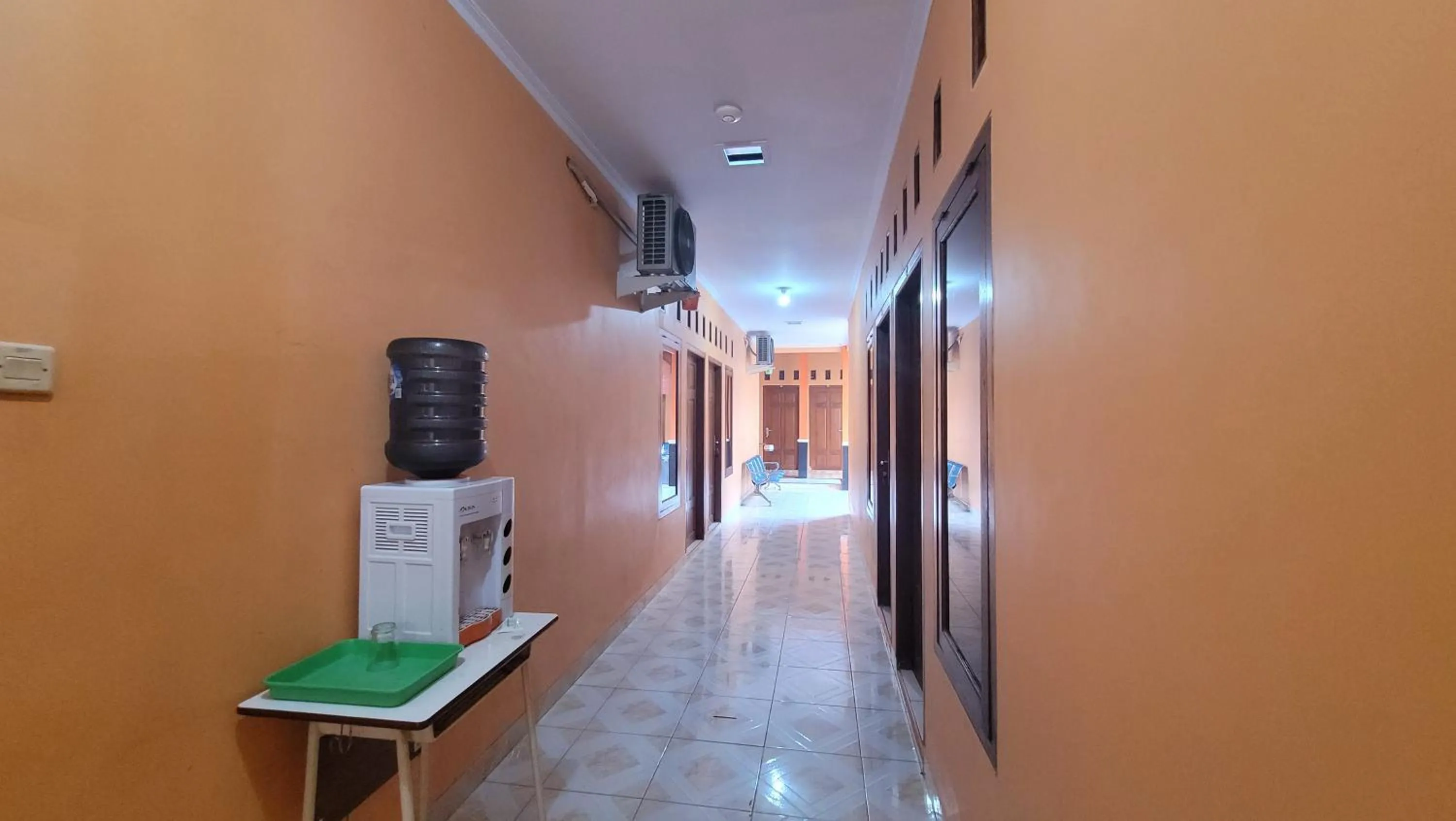 Property building in RedDoorz Syariah At Endrayanti Inn RSUD Yogyakarta