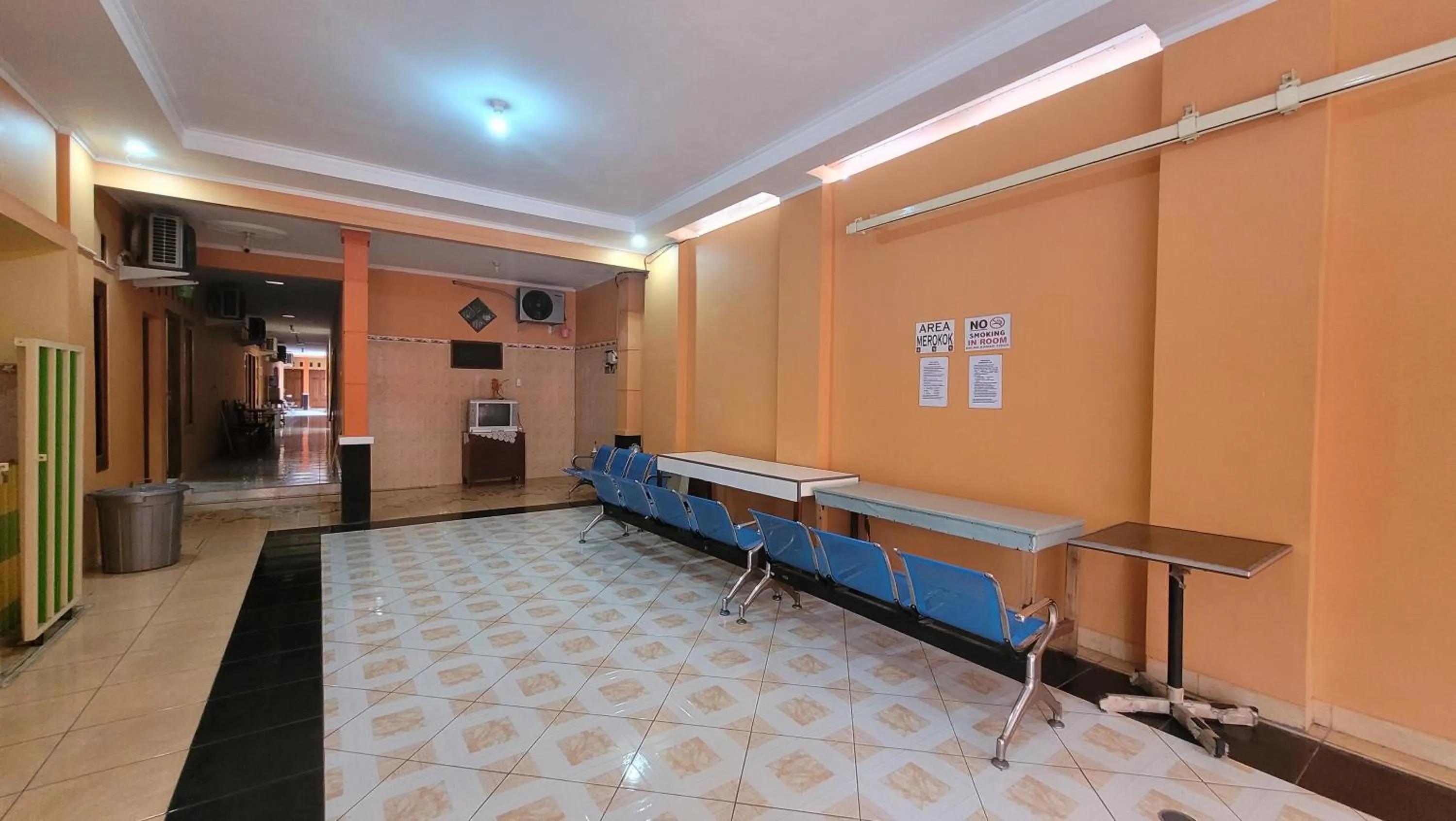 Property building in RedDoorz Syariah At Endrayanti Inn RSUD Yogyakarta