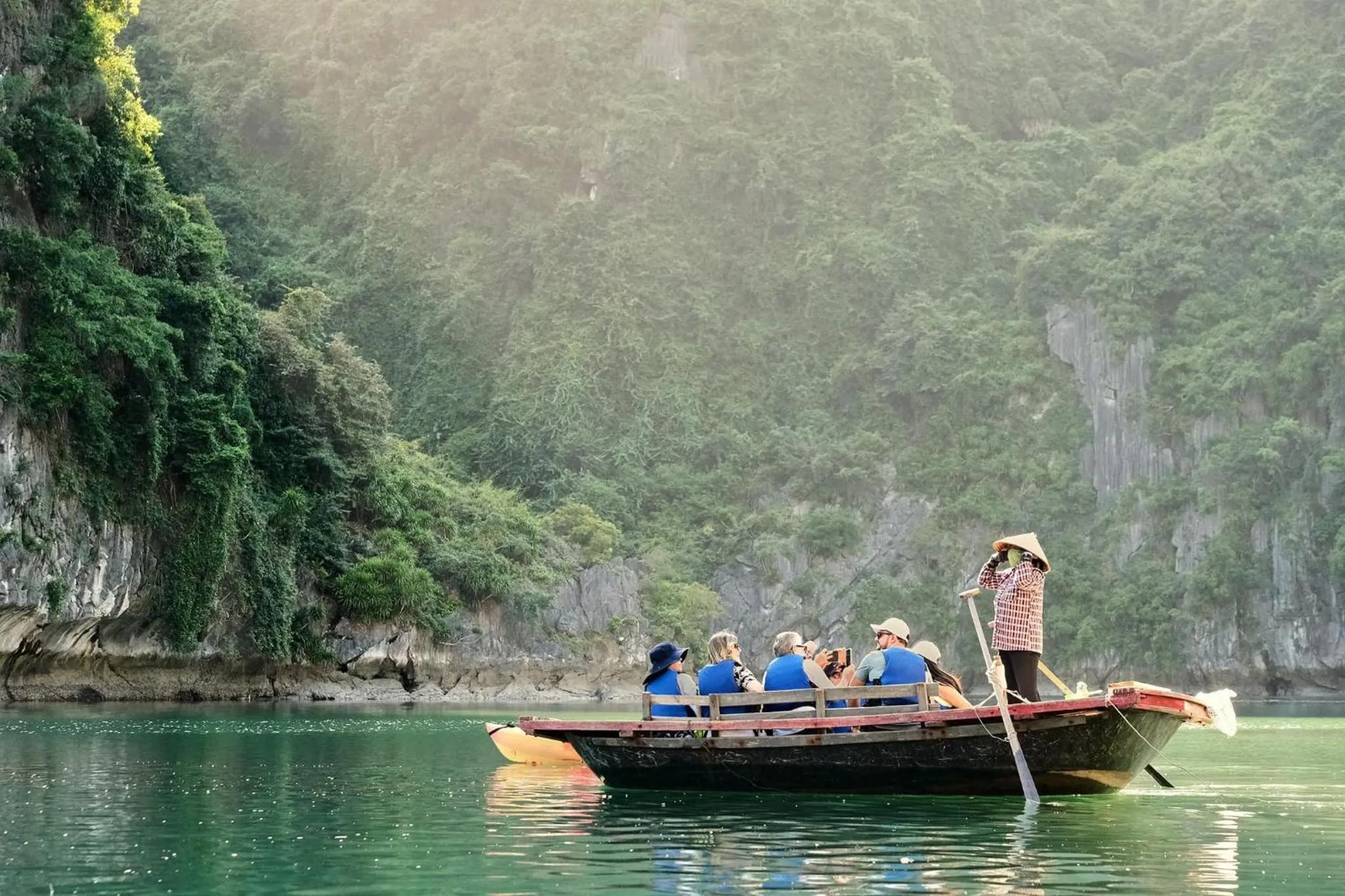 Activities in Halong Capella Cruise - Member of Lyra cruise collection