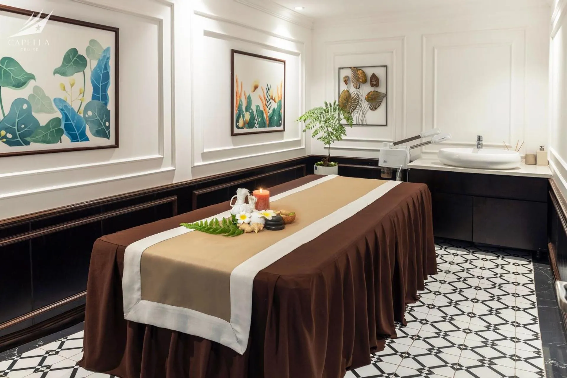 Spa and wellness centre/facilities in Halong Capella Cruise - Member of Lyra cruise collection