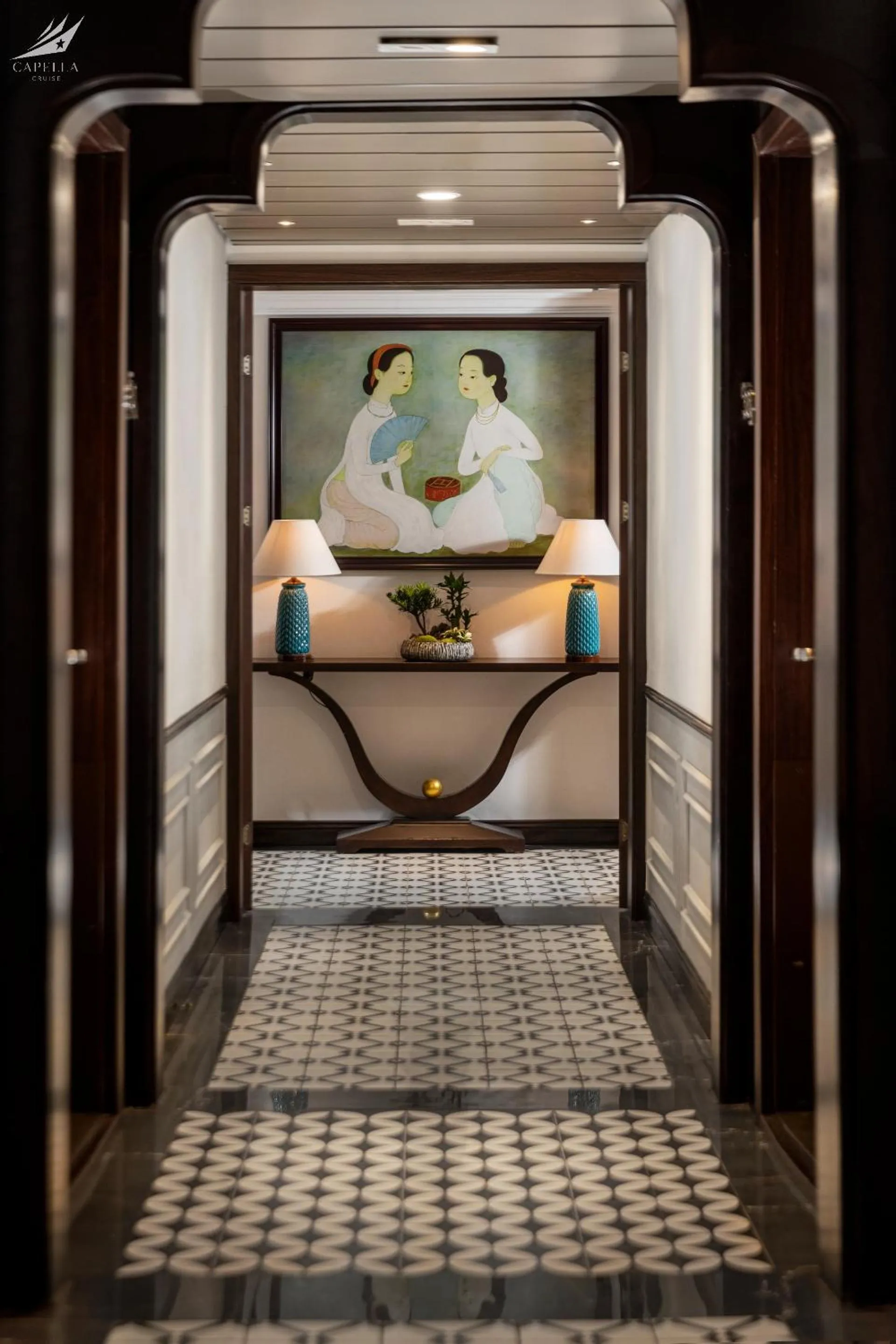 Lobby or reception in Halong Capella Cruise - Member of Lyra cruise collection