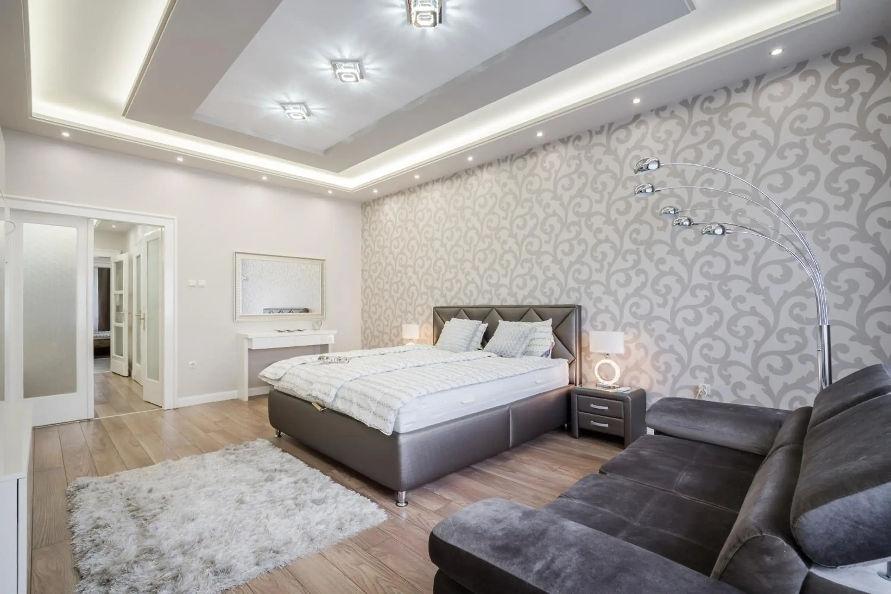 Three-Bedroom Apartment in BpR Ethereal Panoramic Suite with A/C & balcony Three-Bedroom Apartment in BpR Ethereal Panoramic Suite with A/C & balcony