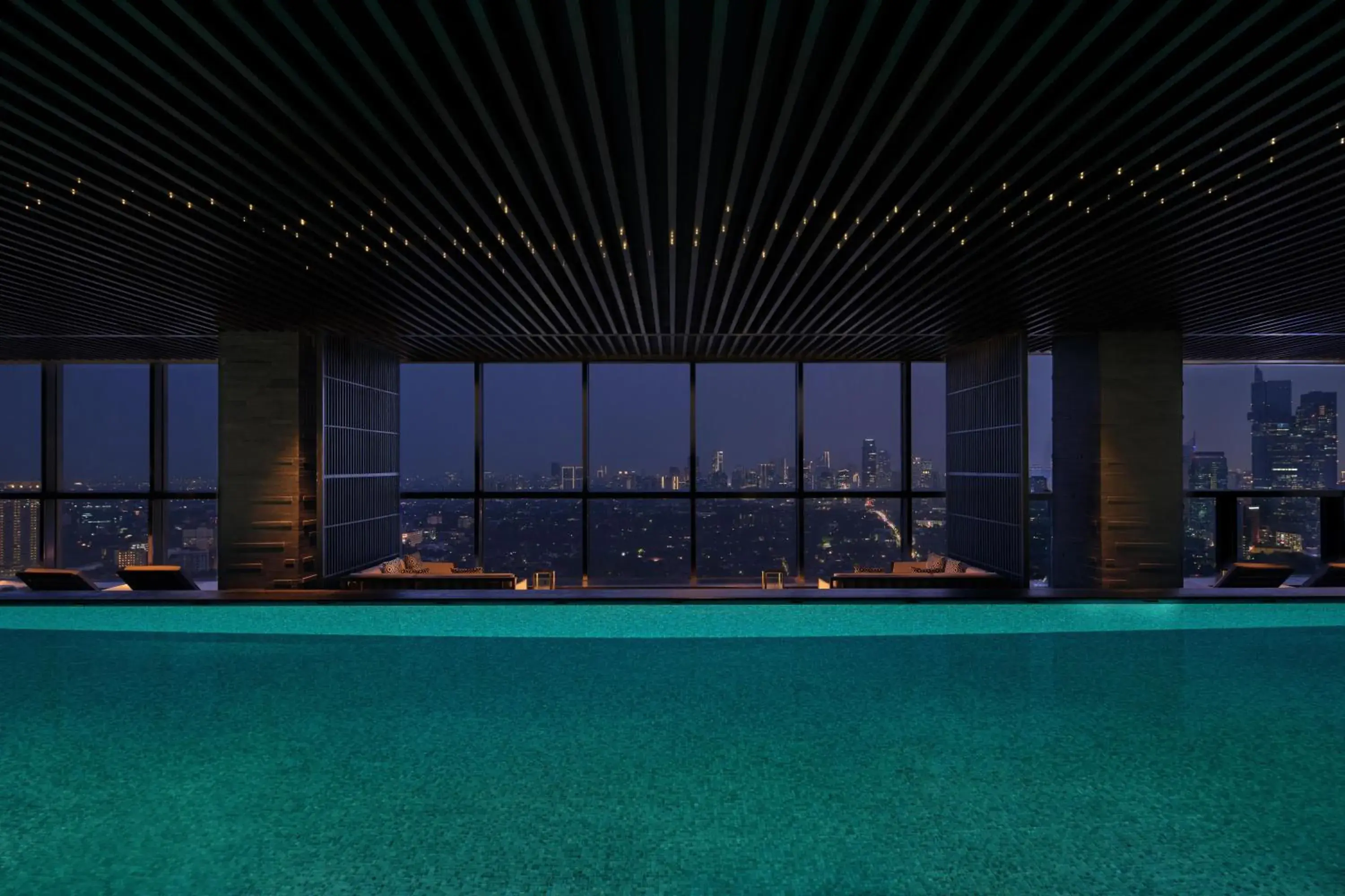 Swimming pool in Park Hyatt Jakarta Swimming pool in Park Hyatt Jakarta