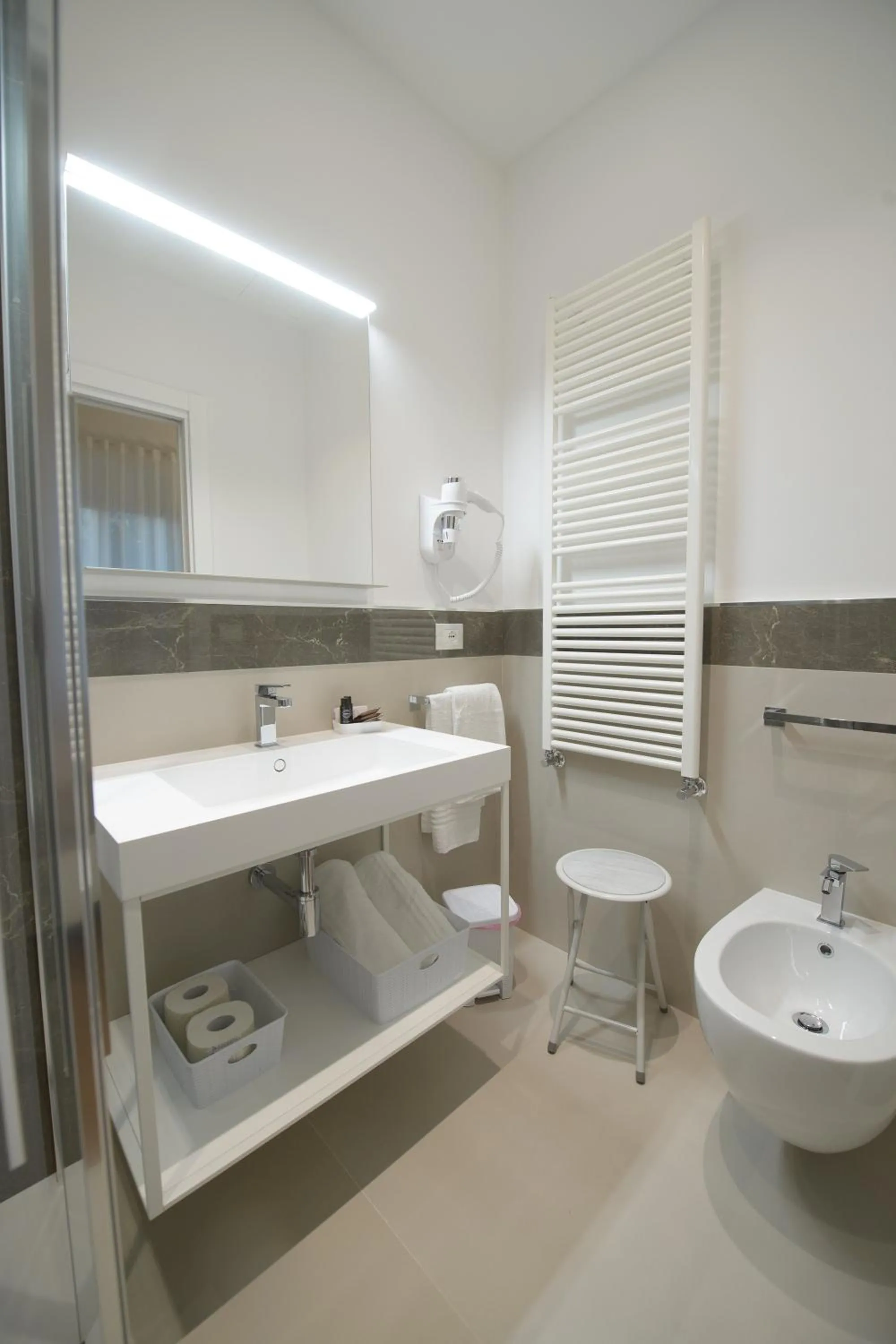 Bathroom in B&B "Corte Mopps" Grottaglie città della ceramica - SPA Elysium