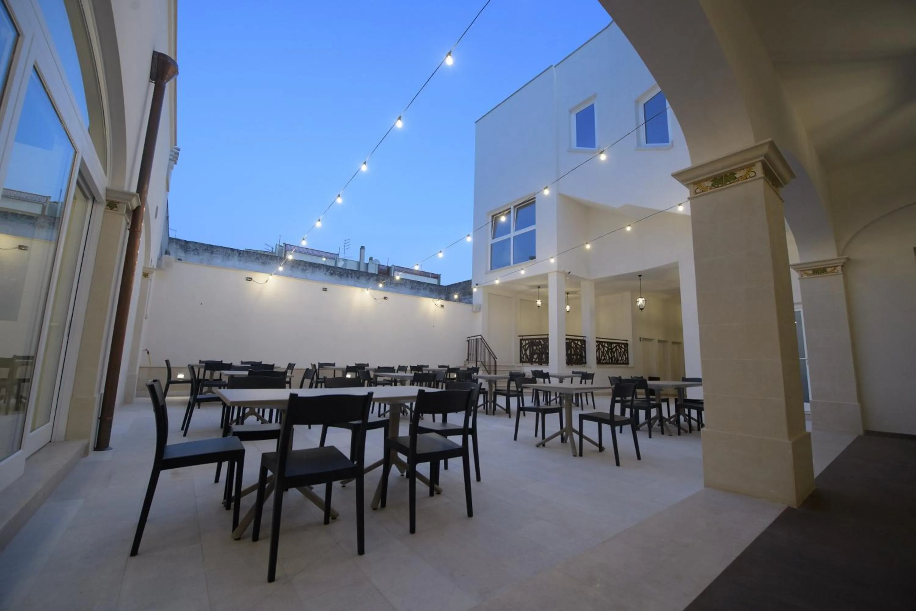 Restaurant/places to eat in B&B "Corte Mopps" Grottaglie città della ceramica - SPA Elysium