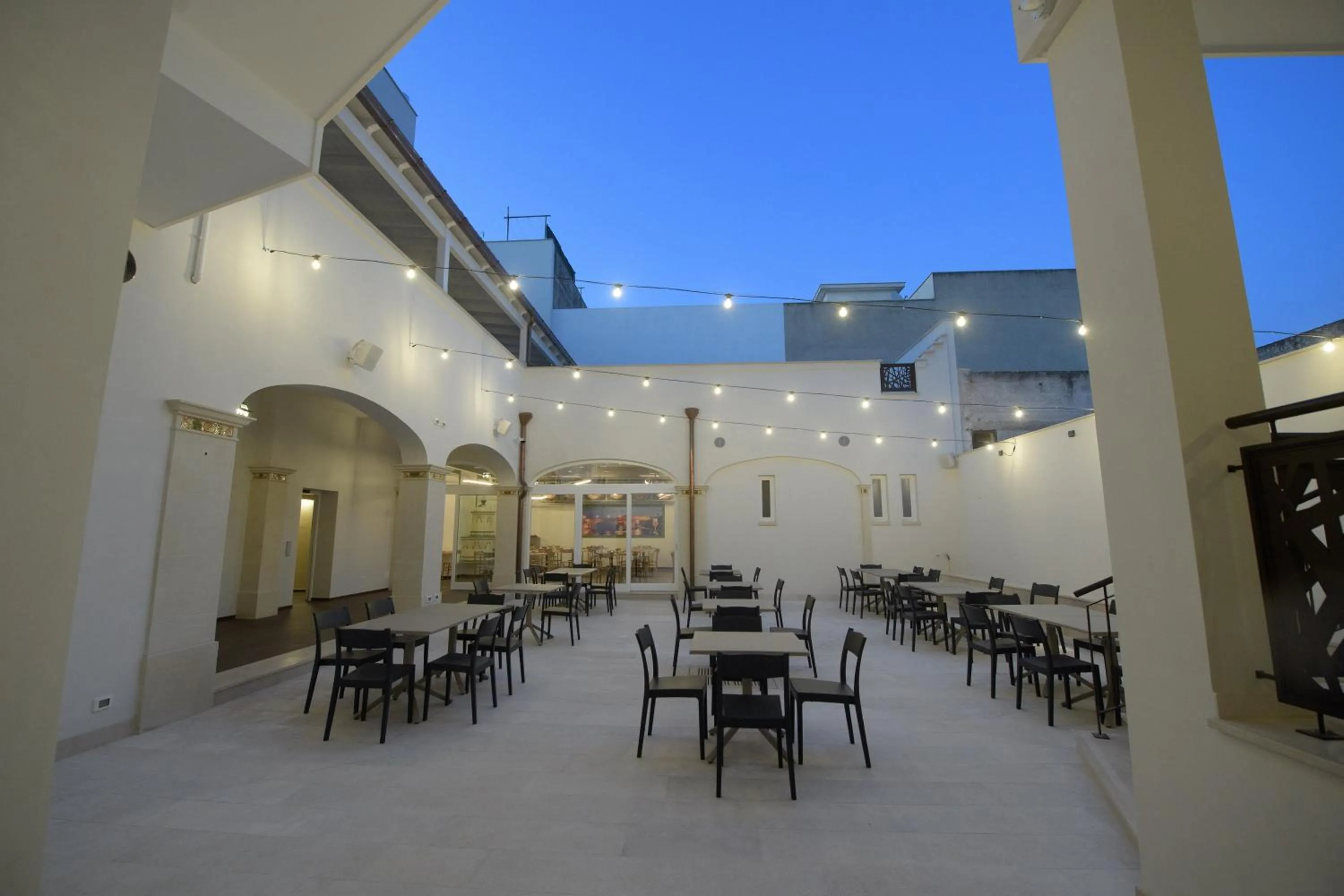 Restaurant/places to eat in B&B "Corte Mopps" Grottaglie città della ceramica - SPA Elysium