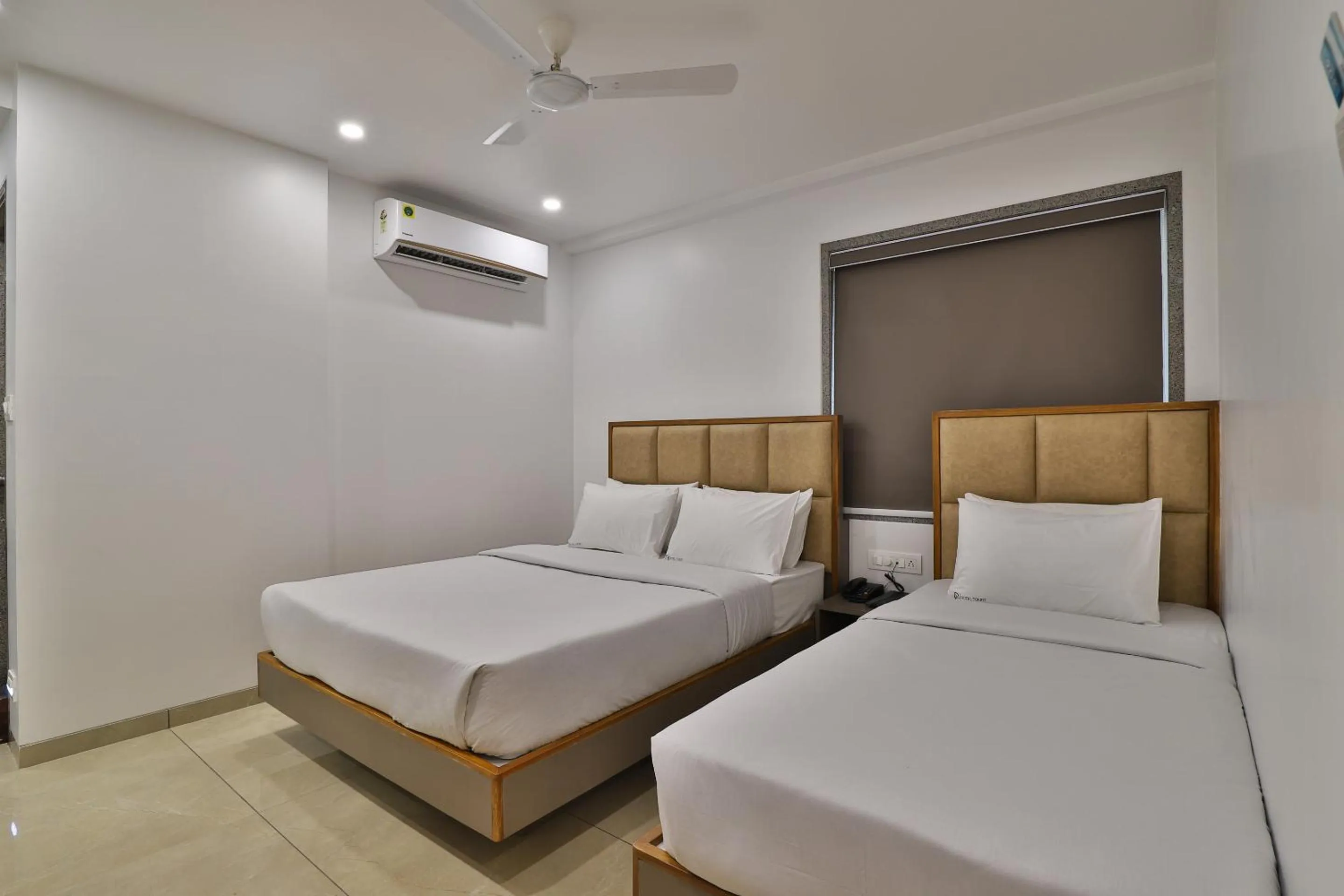 Photo of the whole room, Bed in 7 Orbit Hotel, Surat