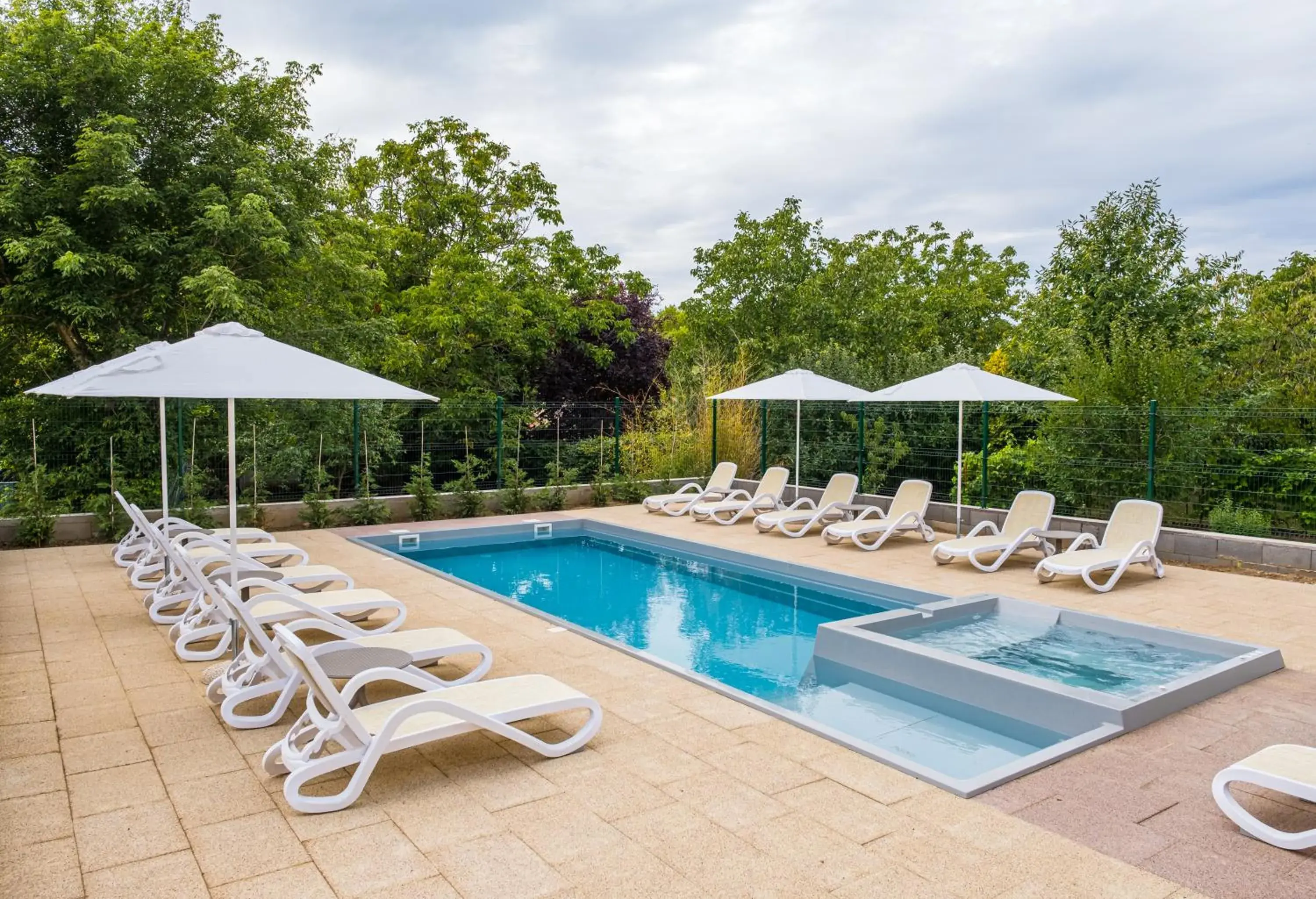 Swimming pool in Kistücsök Food & Room Swimming pool in Kistücsök Food & Room