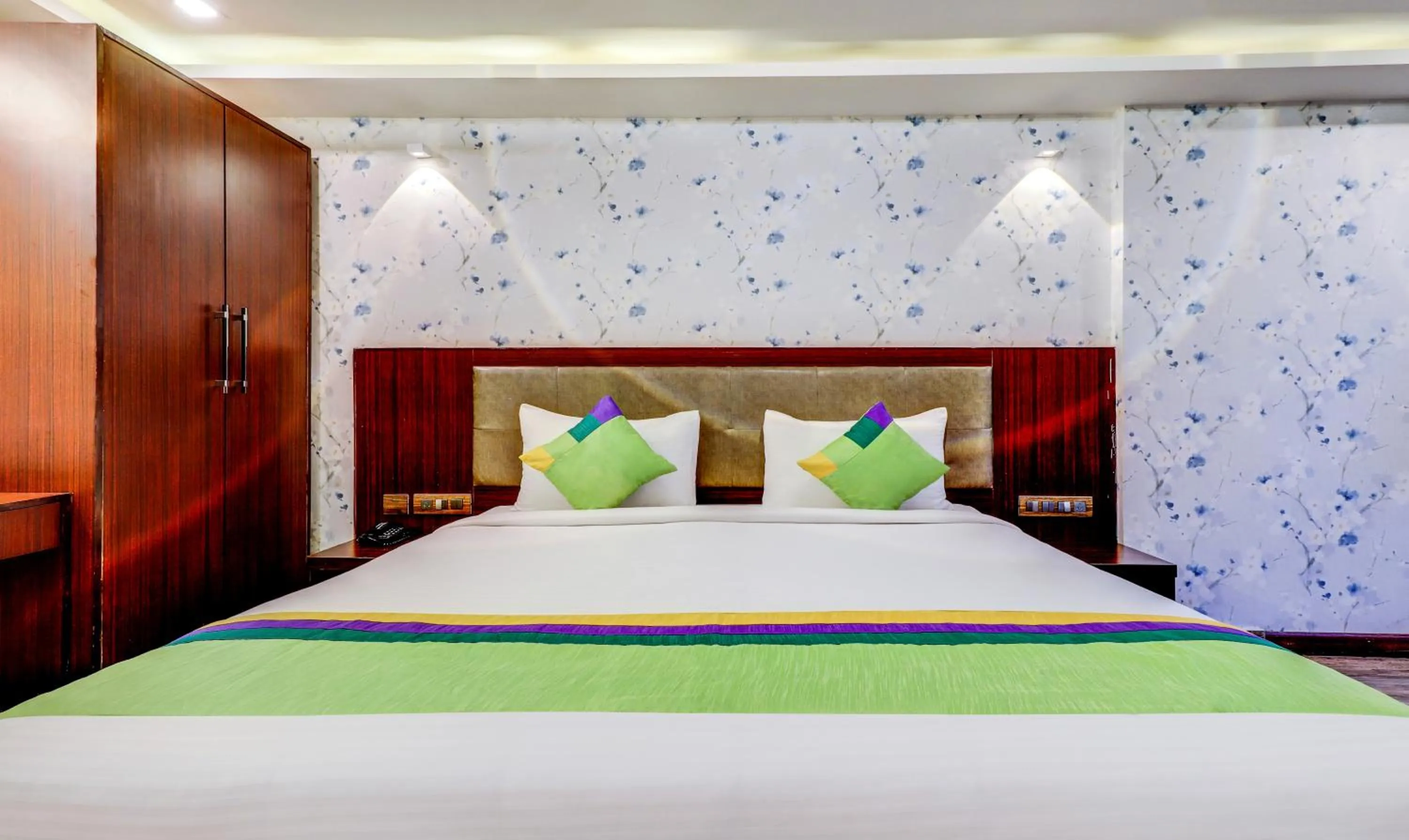 Photo of the whole room in Treebo Paul's Inn