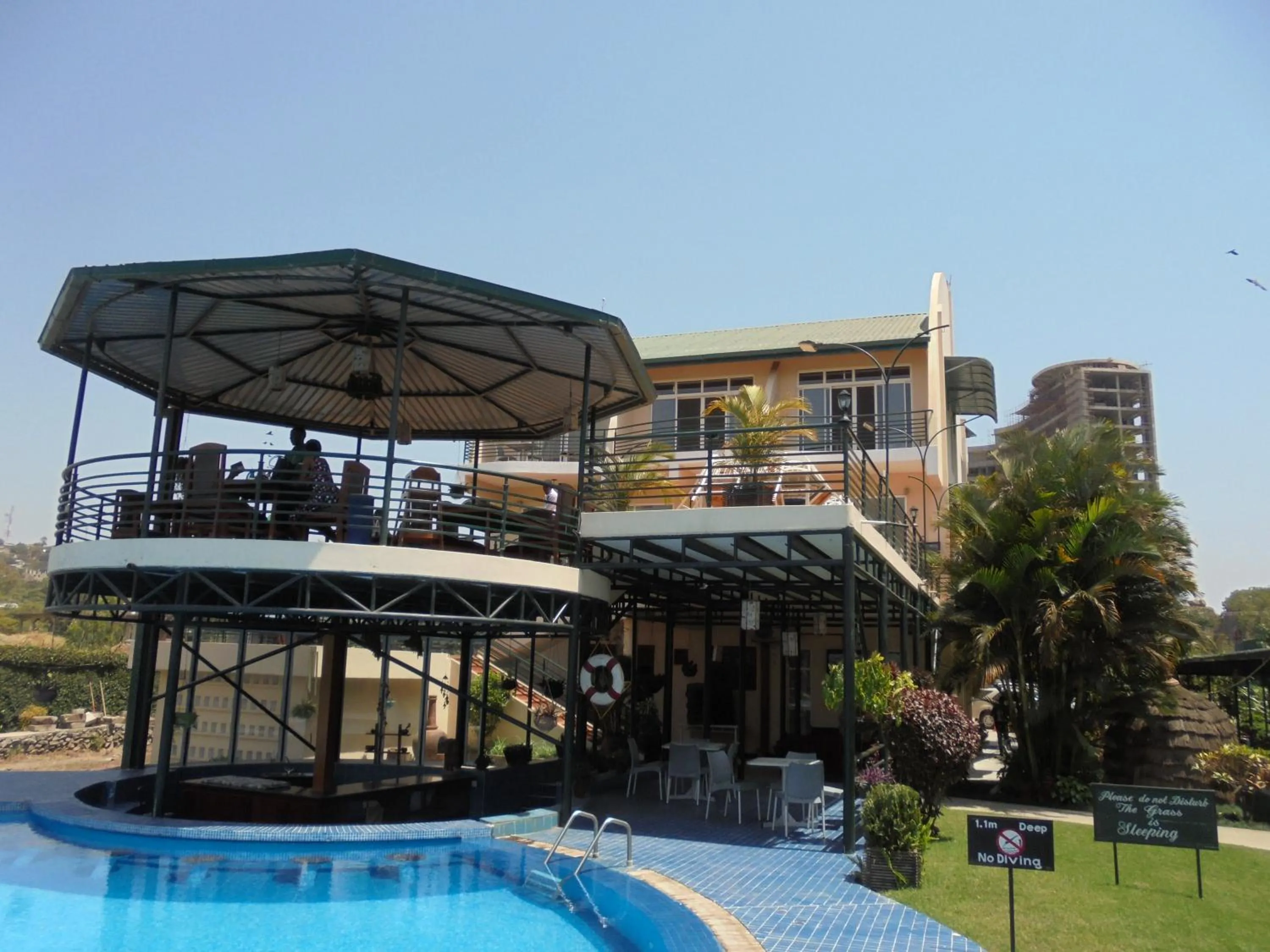 Property building in Ryan's Bay Hotel