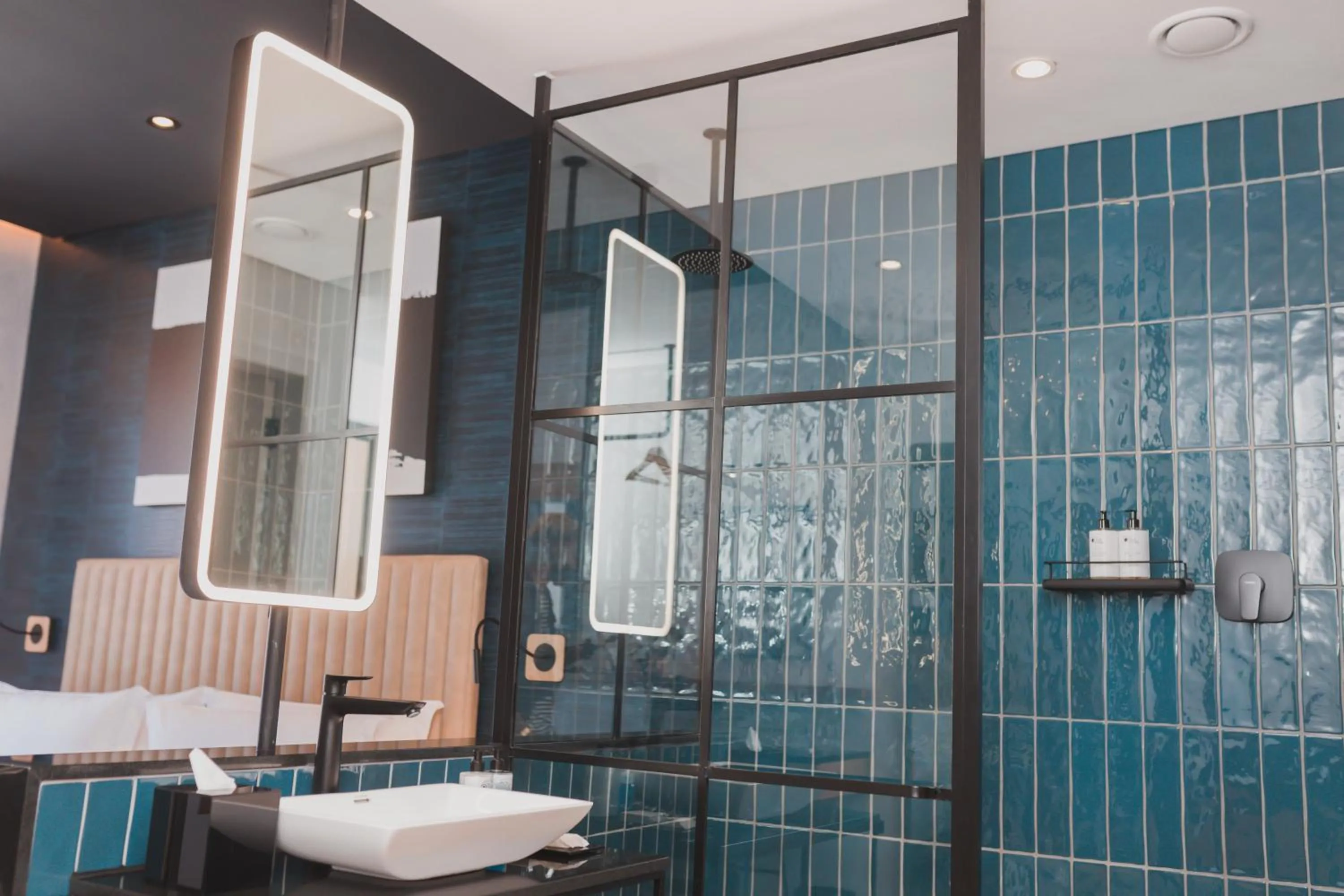 Bathroom in Century City Hotel Bridgewater