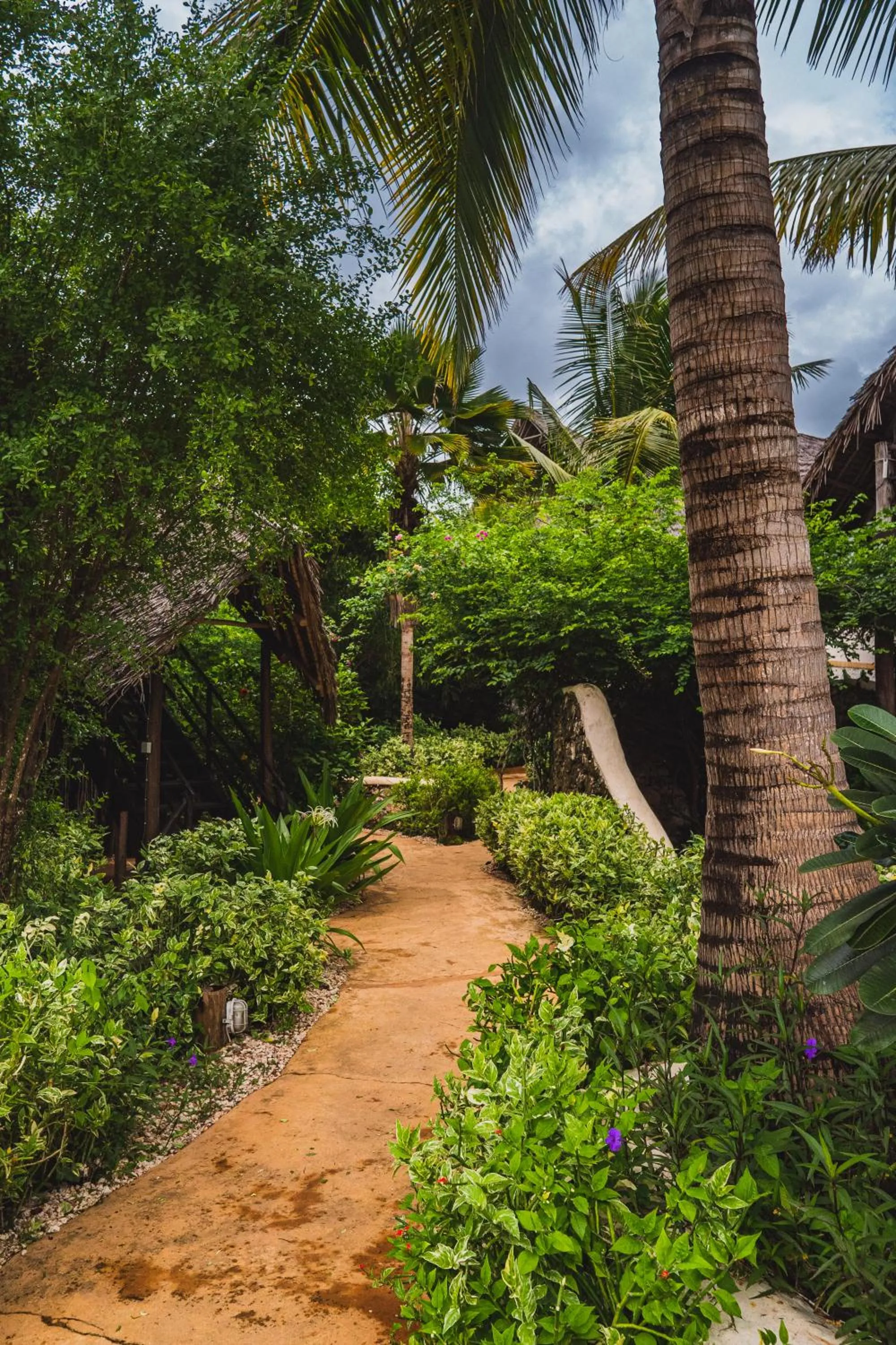 Property building in Sunshine Marine Lodge