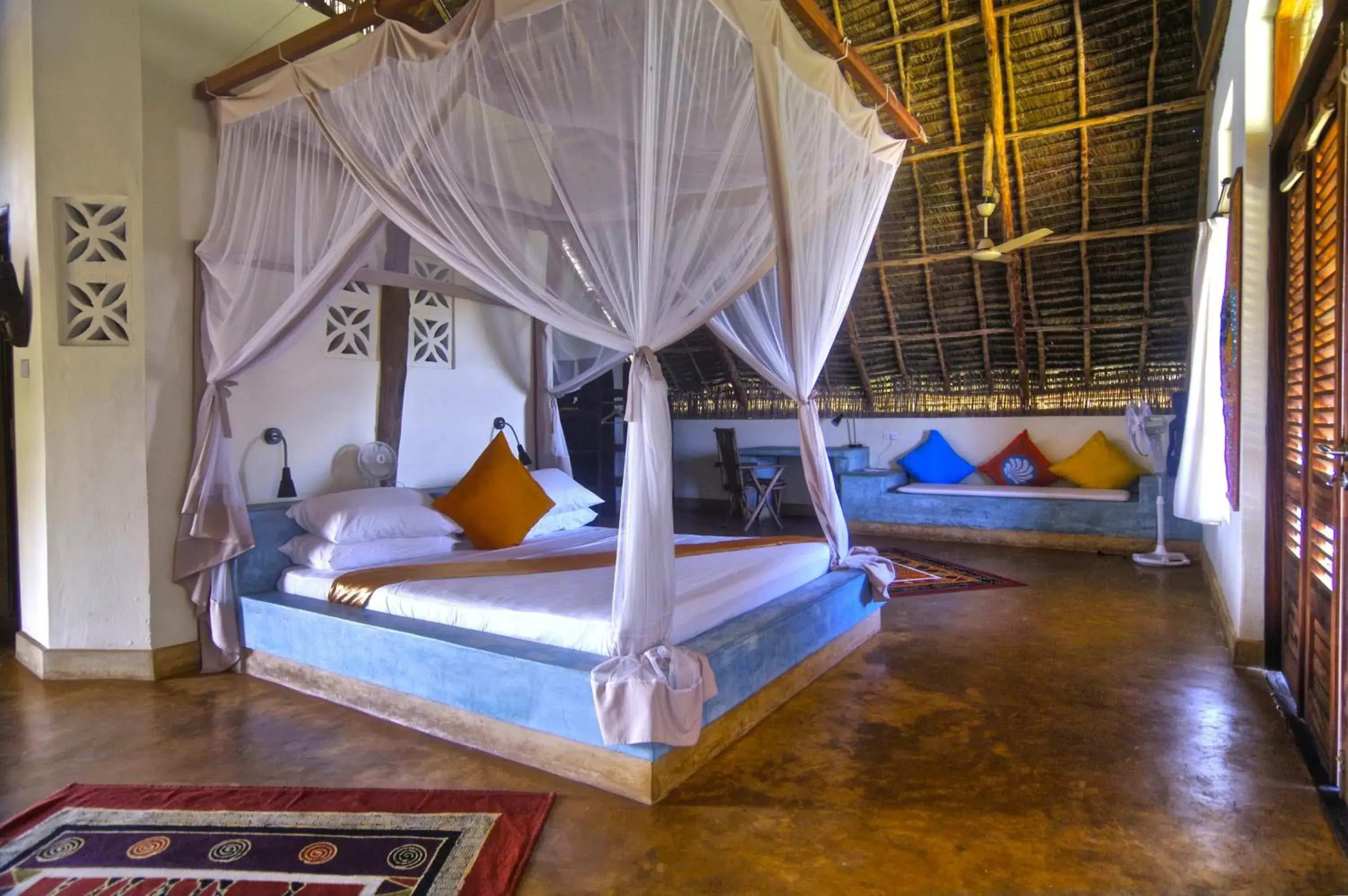 Bed in Sunshine Marine Lodge Bed in Sunshine Marine Lodge