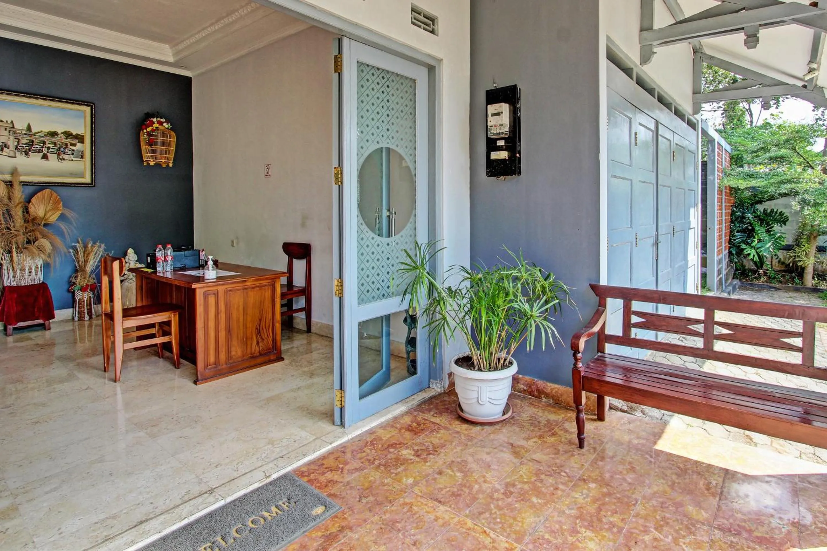 Lobby or reception in OYO Life 92686 Lanaya Guesthouse Syariah