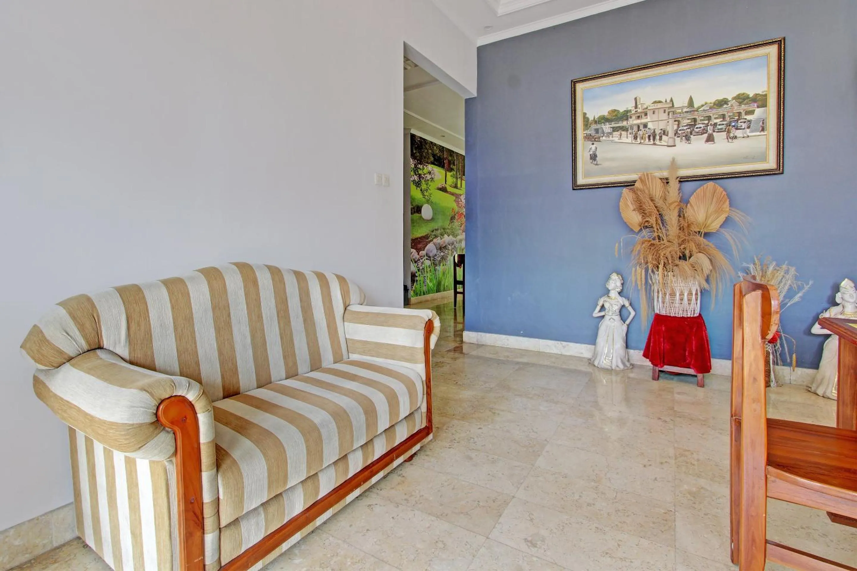 Lobby or reception in OYO Life 92686 Lanaya Guesthouse Syariah