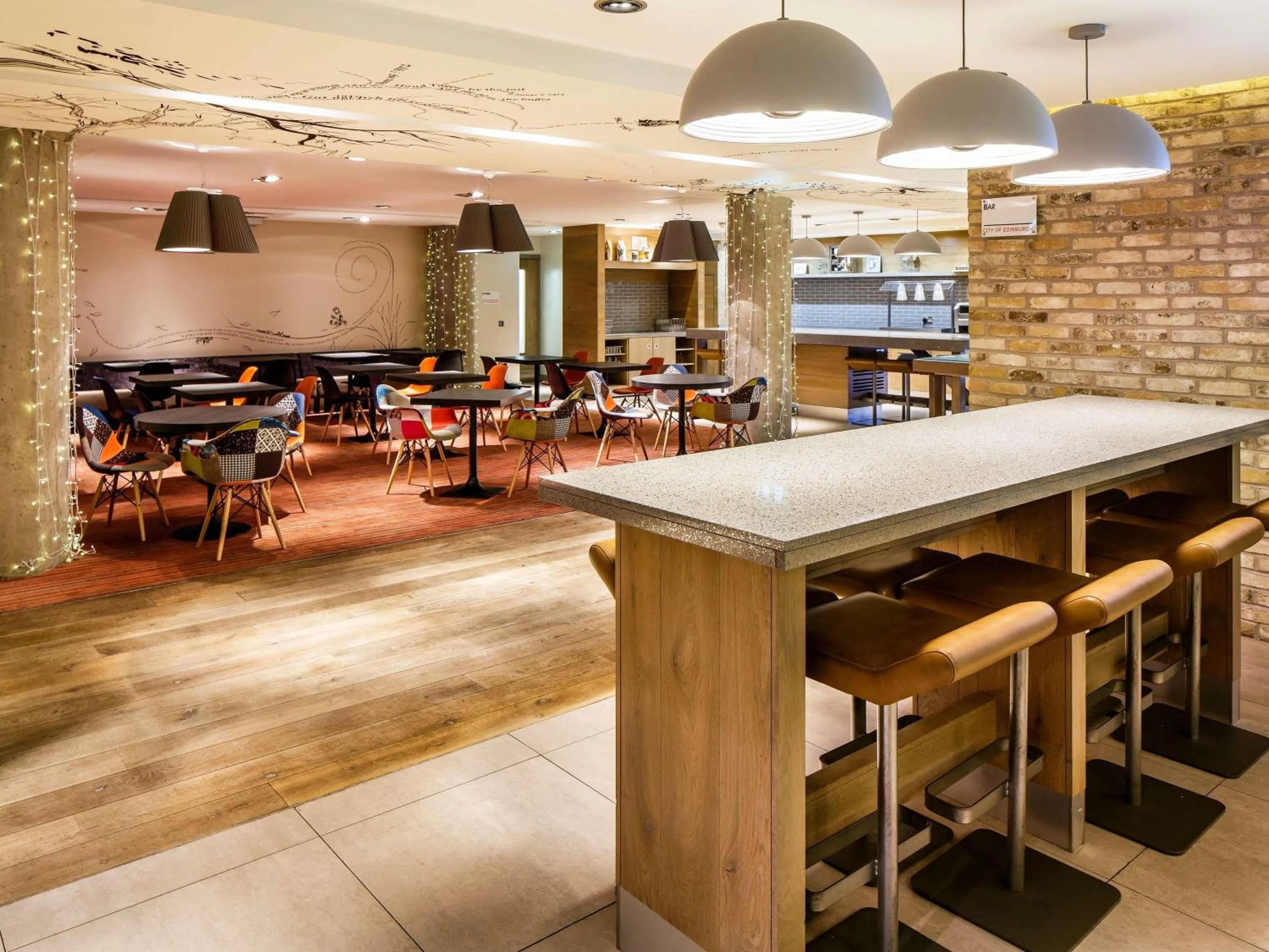 Property building in ibis Edinburgh Centre South Bridge – Royal Mile