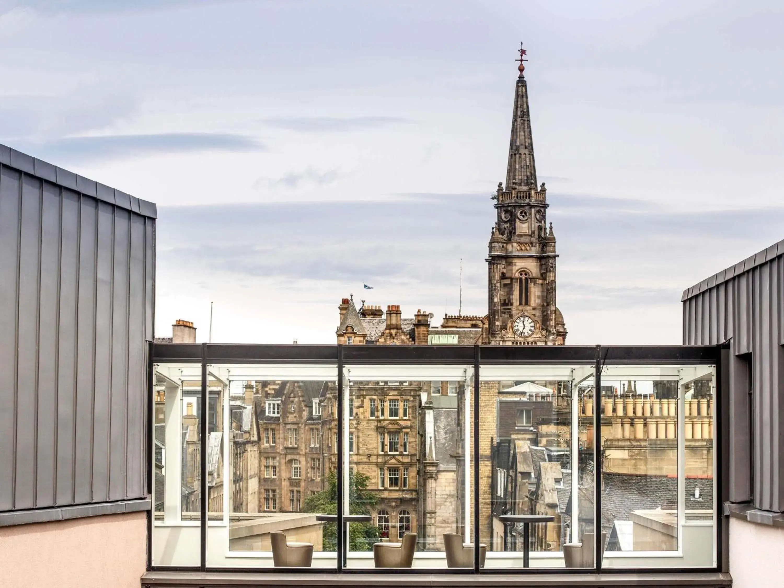 Property building in ibis Edinburgh Centre South Bridge – Royal Mile Property building in ibis Edinburgh Centre South Bridge – Royal Mile