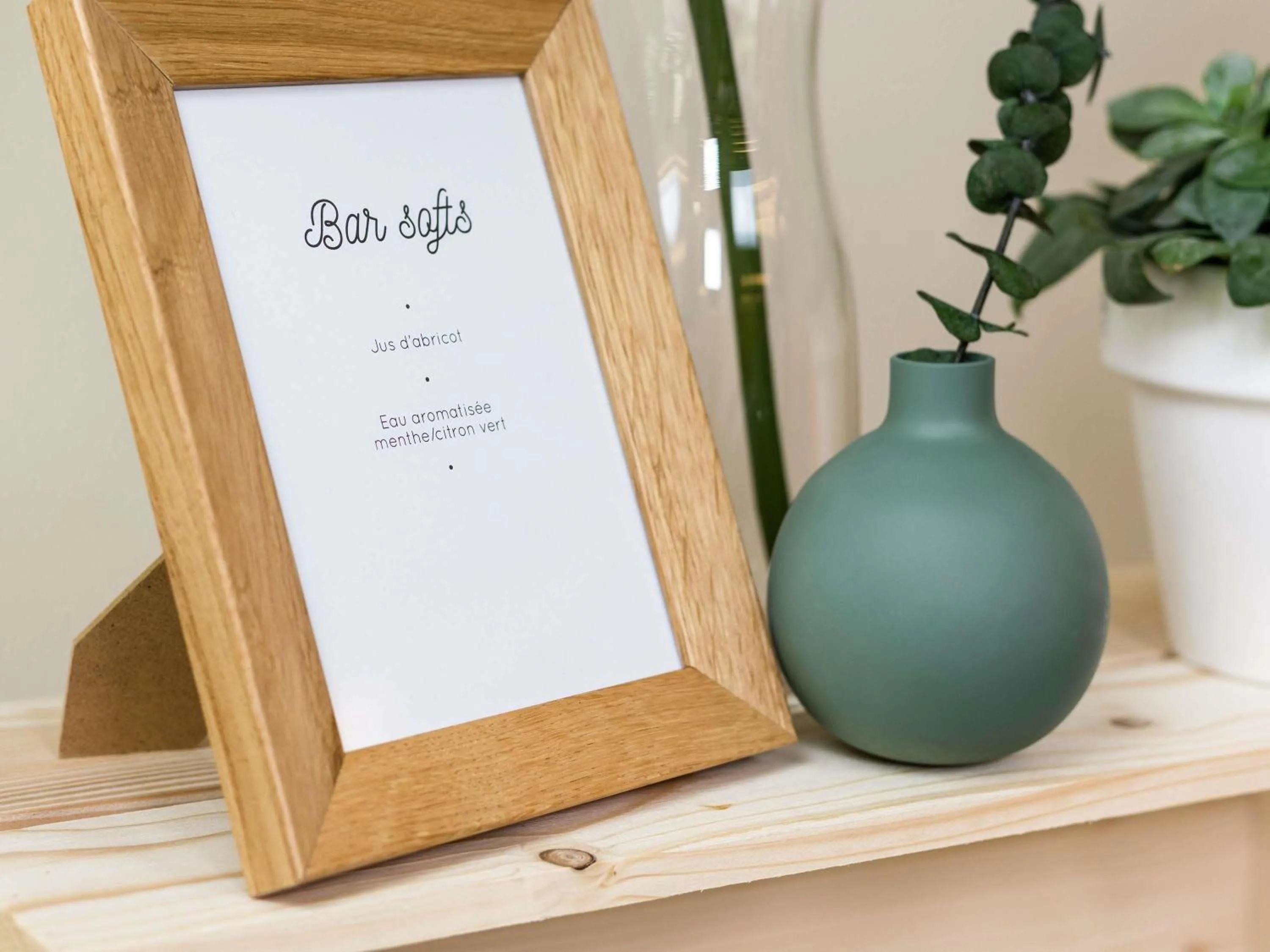 Bedroom in ibis Edinburgh Centre South Bridge – Royal Mile