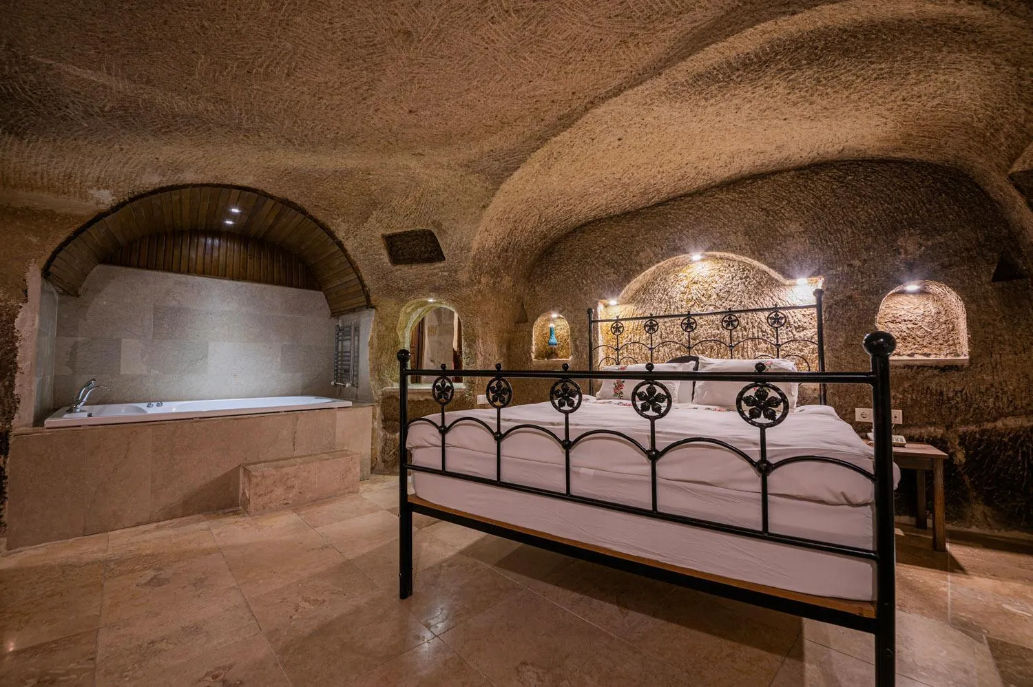 Bed in Konak Bezirhane Cave Otel