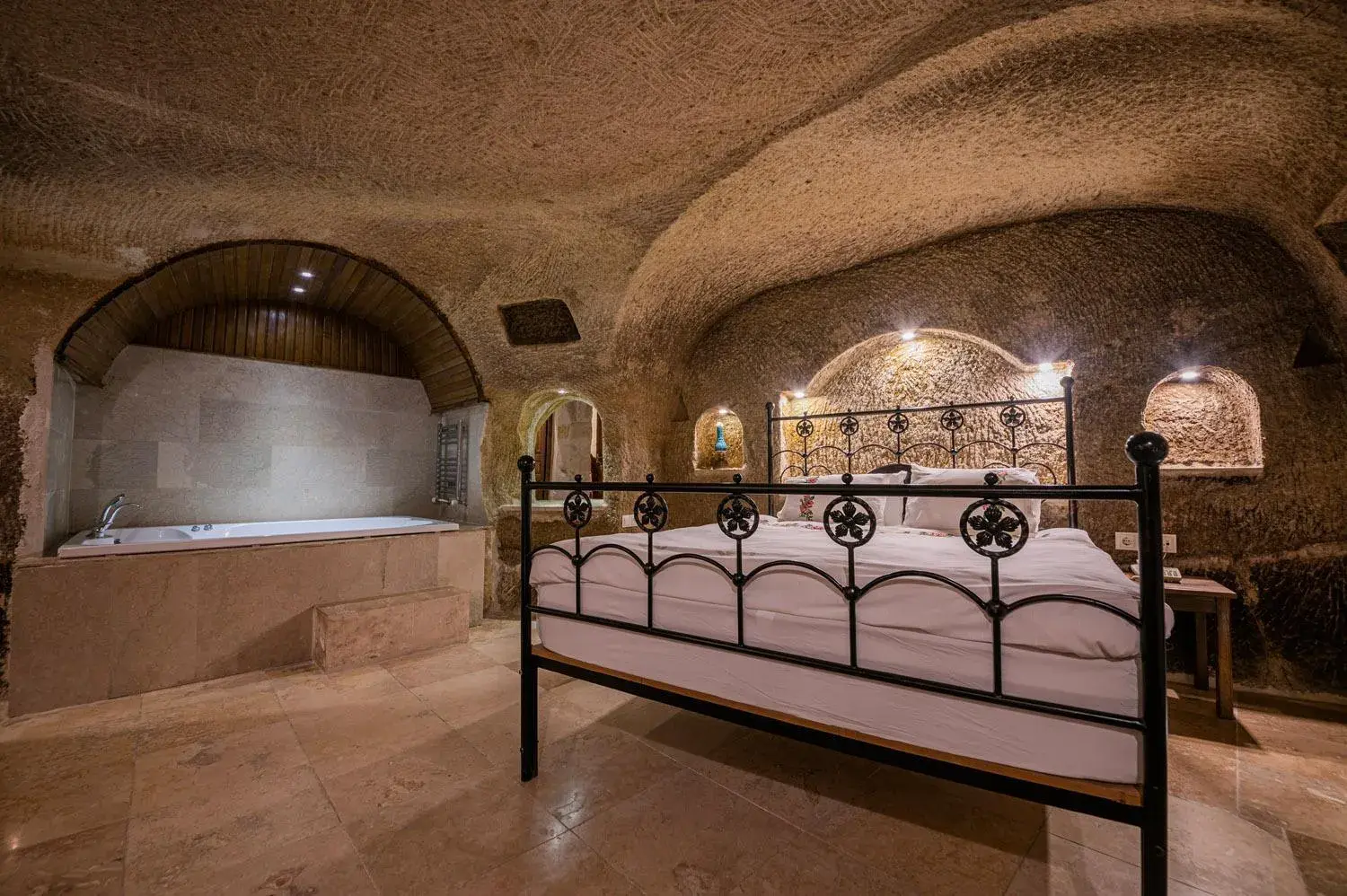 Bed in Konak Bezirhane Cave Otel Bed in Konak Bezirhane Cave Otel