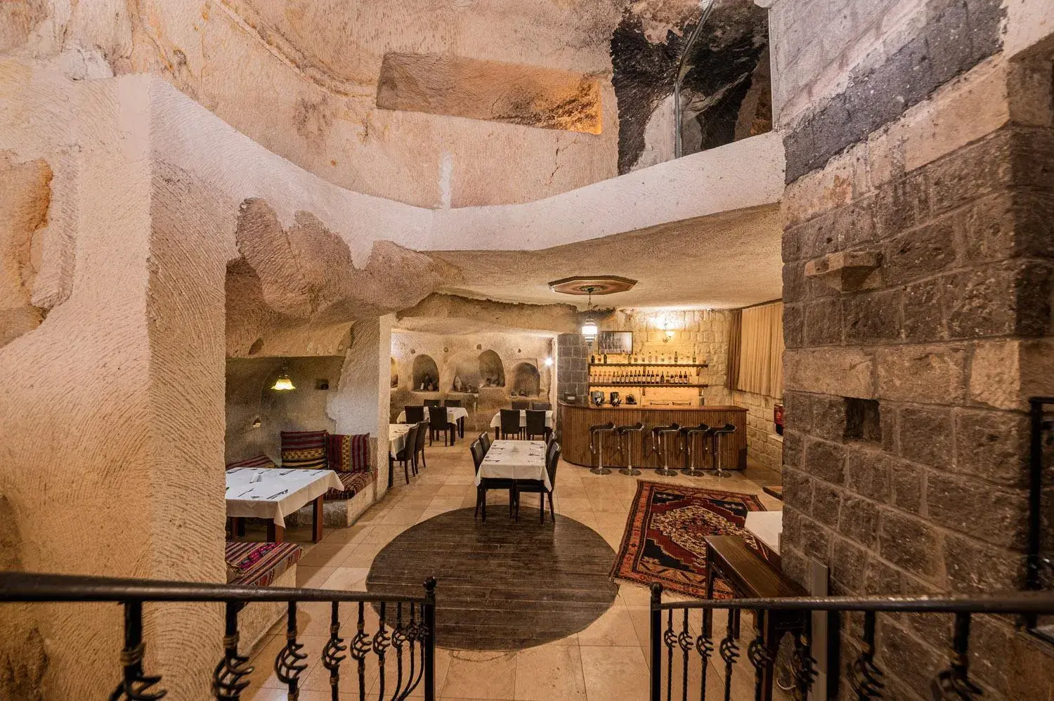 Restaurant/places to eat, Bed in Konak Bezirhane Cave Otel Restaurant/places to eat, Bed in Konak Bezirhane Cave Otel