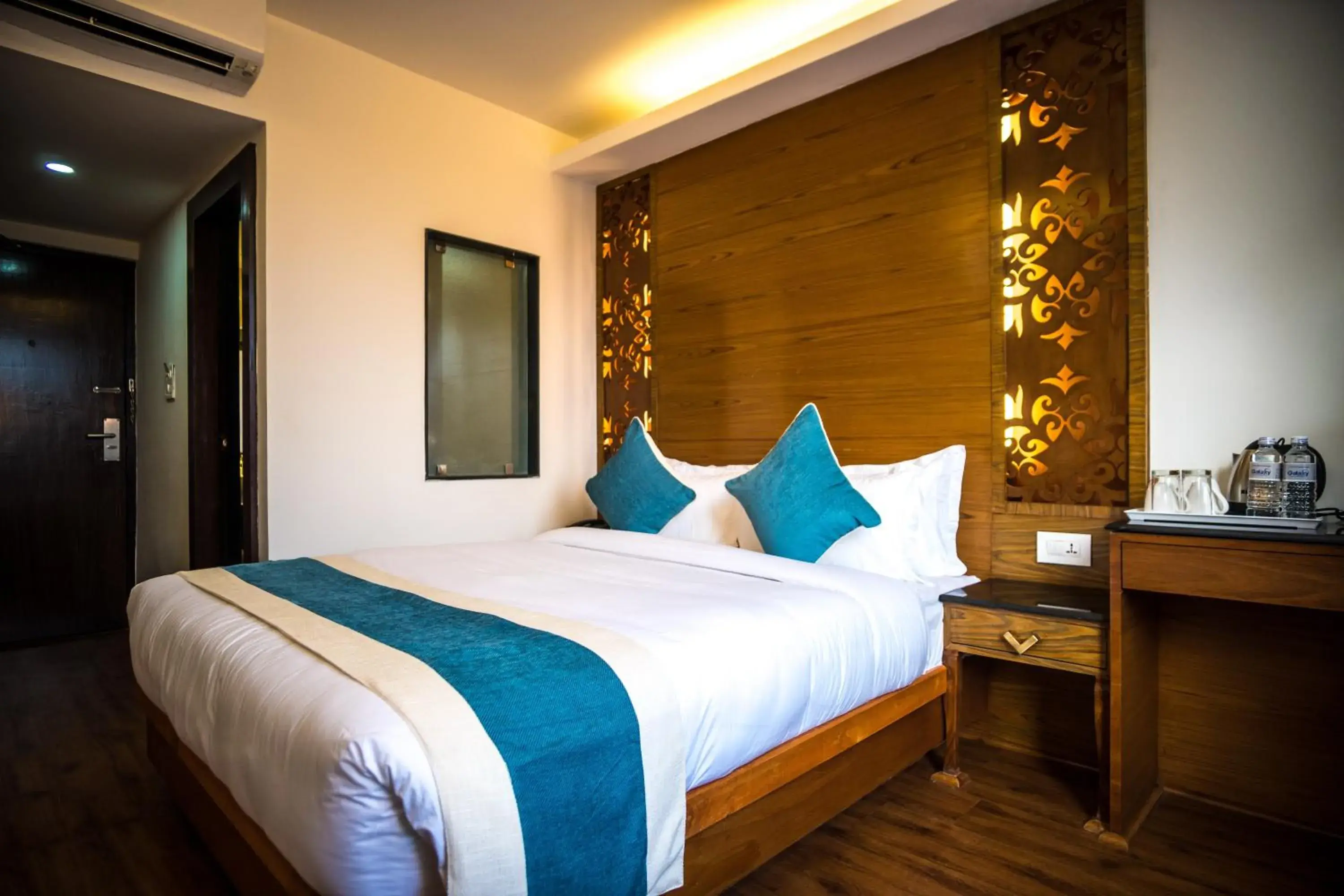 Bedroom, Bed in Hotel Tradition and Spa Bedroom, Bed in Hotel Tradition and Spa