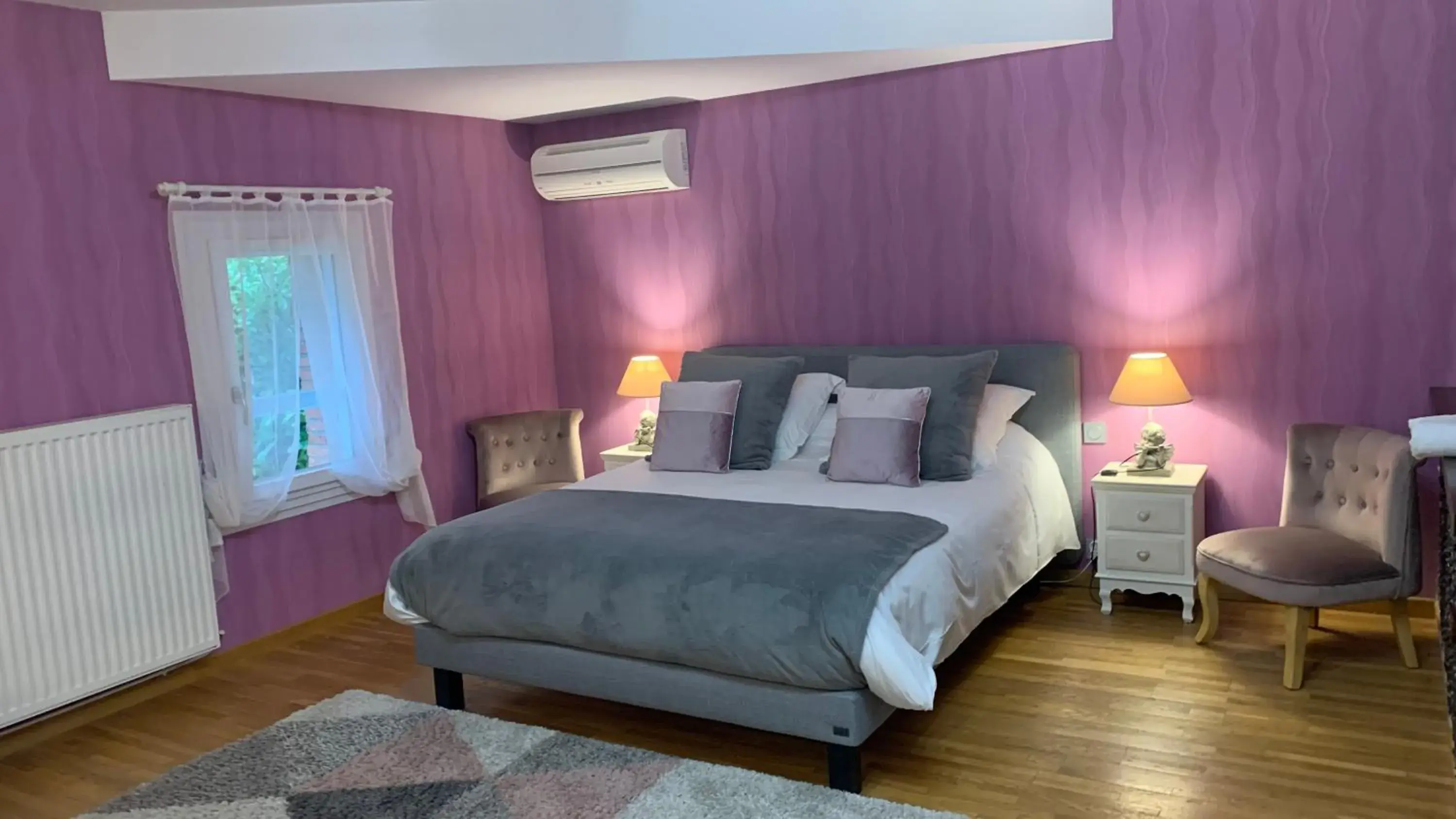 Triple Room - single occupancy in Chambres d'Hôtes Au Clos Saint Georges Triple Room - single occupancy in Chambres d'Hôtes Au Clos Saint Georges