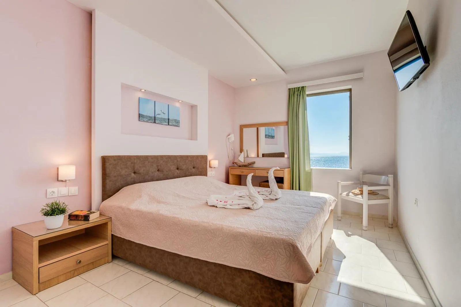 Alkionis Beach Hotel Apartments