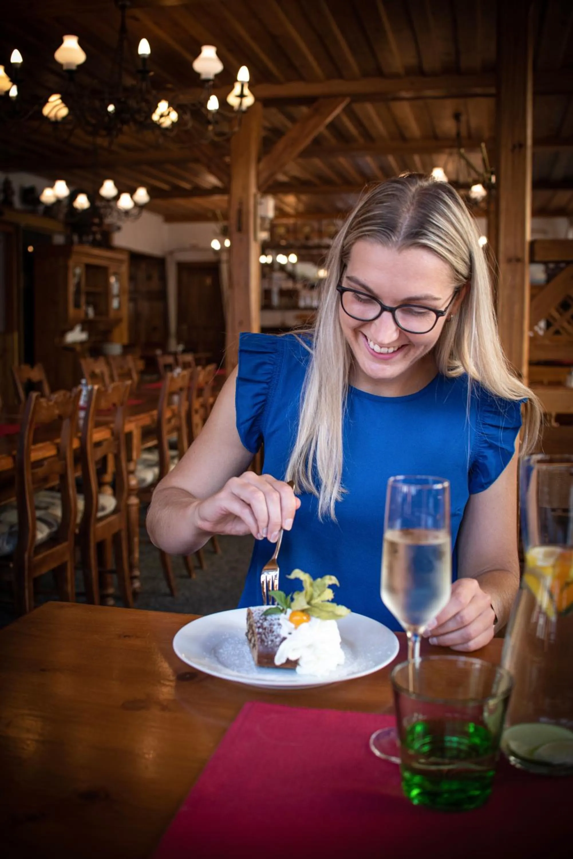 Restaurant/places to eat in Hotel Jelinek