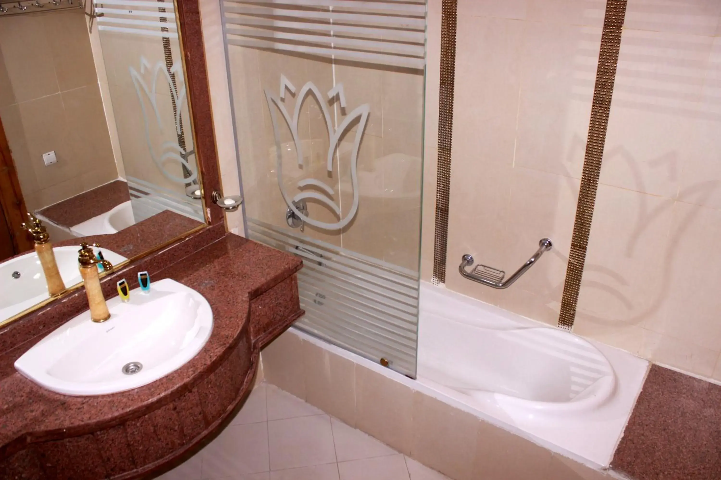 Superior Triple Room with Pyramids View in Regency Pyramids Hotel Superior Triple Room with Pyramids View in Regency Pyramids Hotel