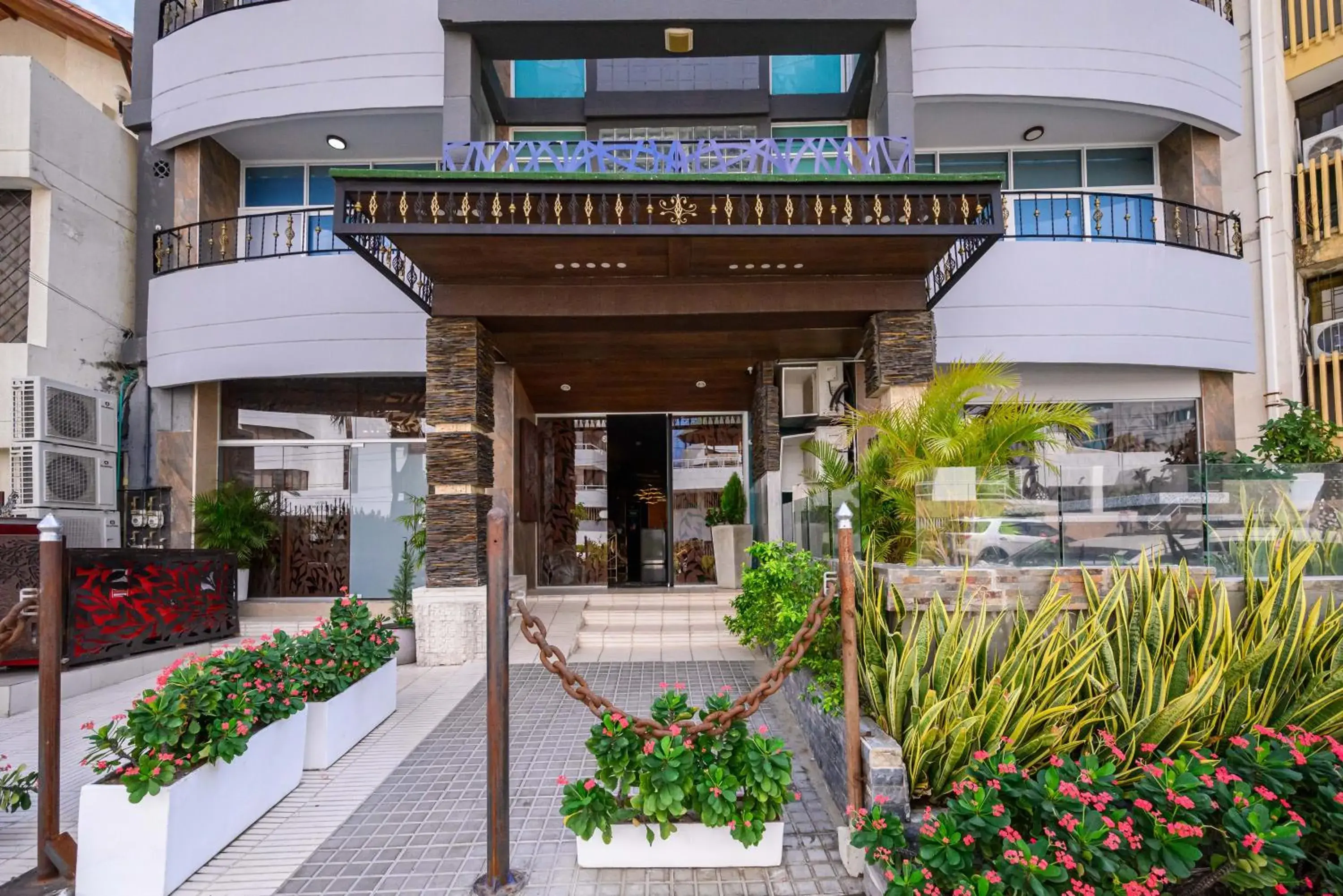 Facade/entrance in KH Hotel Boutique Facade/entrance in KH Hotel Boutique