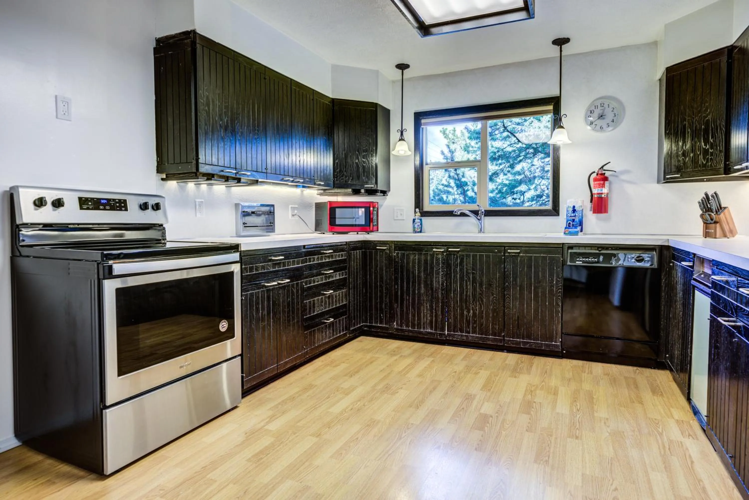 Kitchen or kitchenette in Geyser Getaway