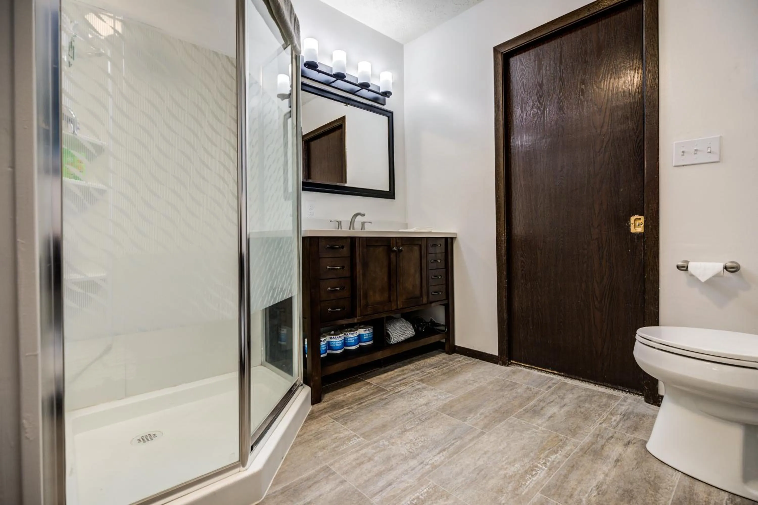 Shower in Geyser Getaway