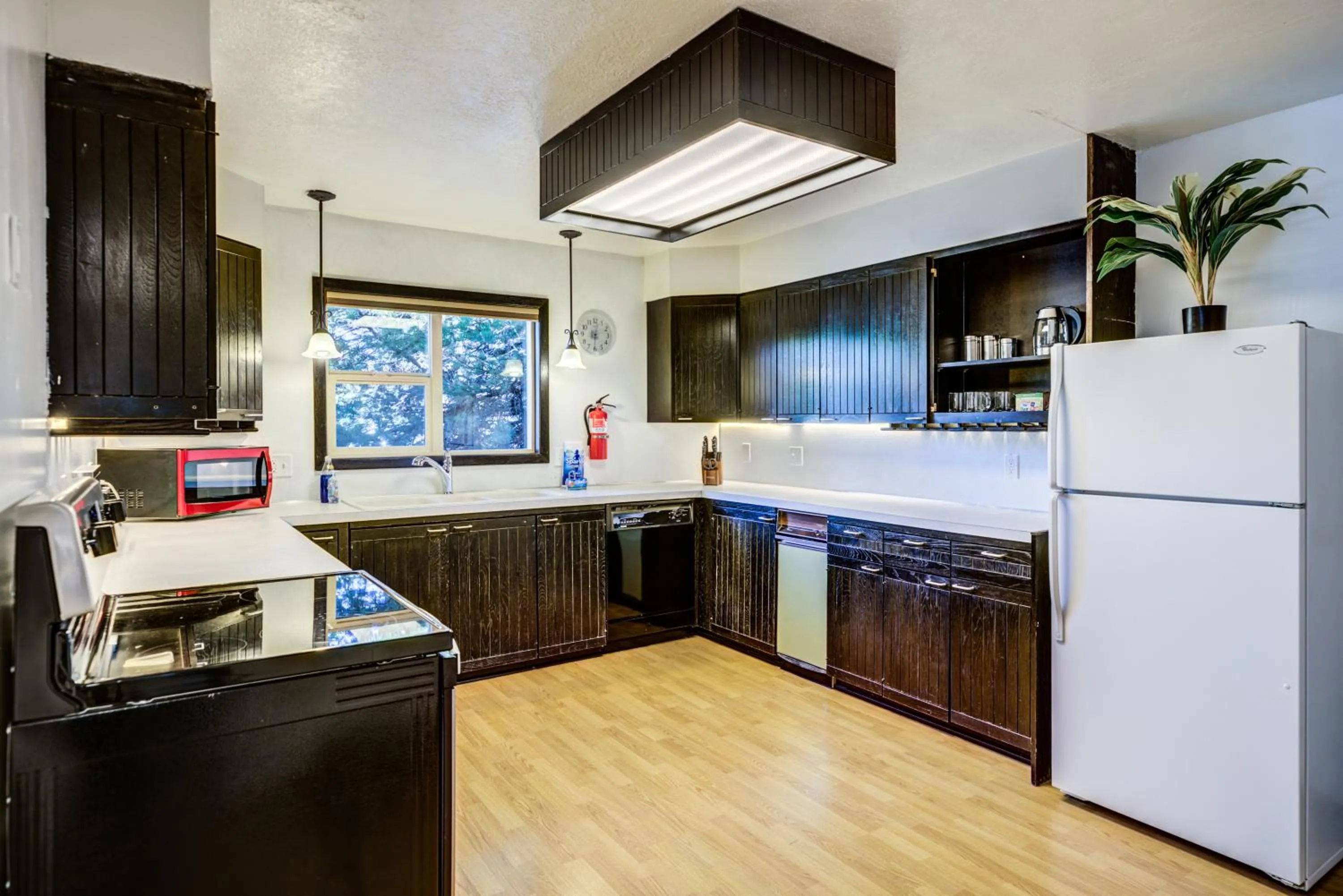 Kitchen or kitchenette in Geyser Getaway