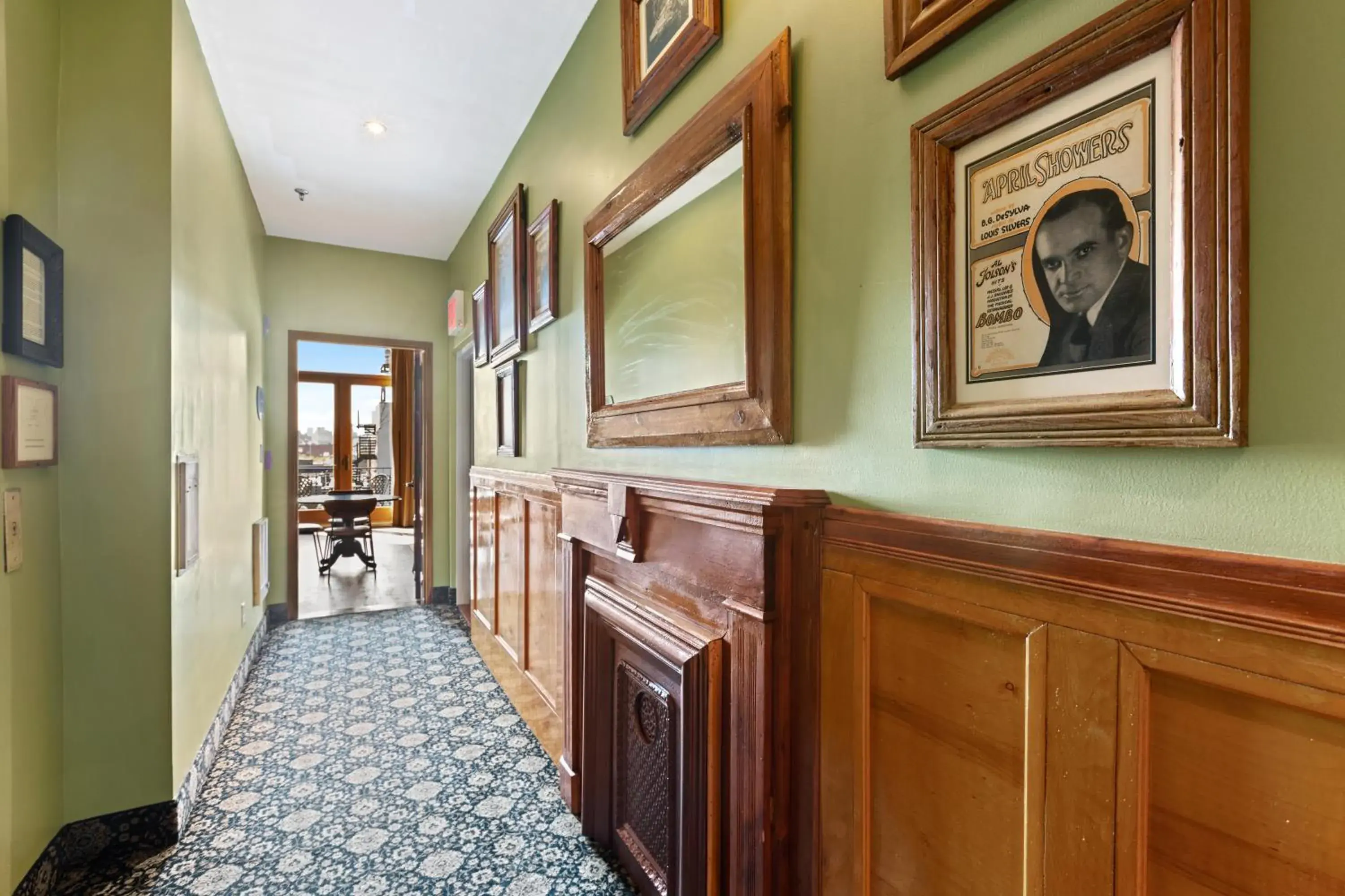 The Historic Blue Moon Hotel - NYC The Historic Blue Moon Hotel - NYC