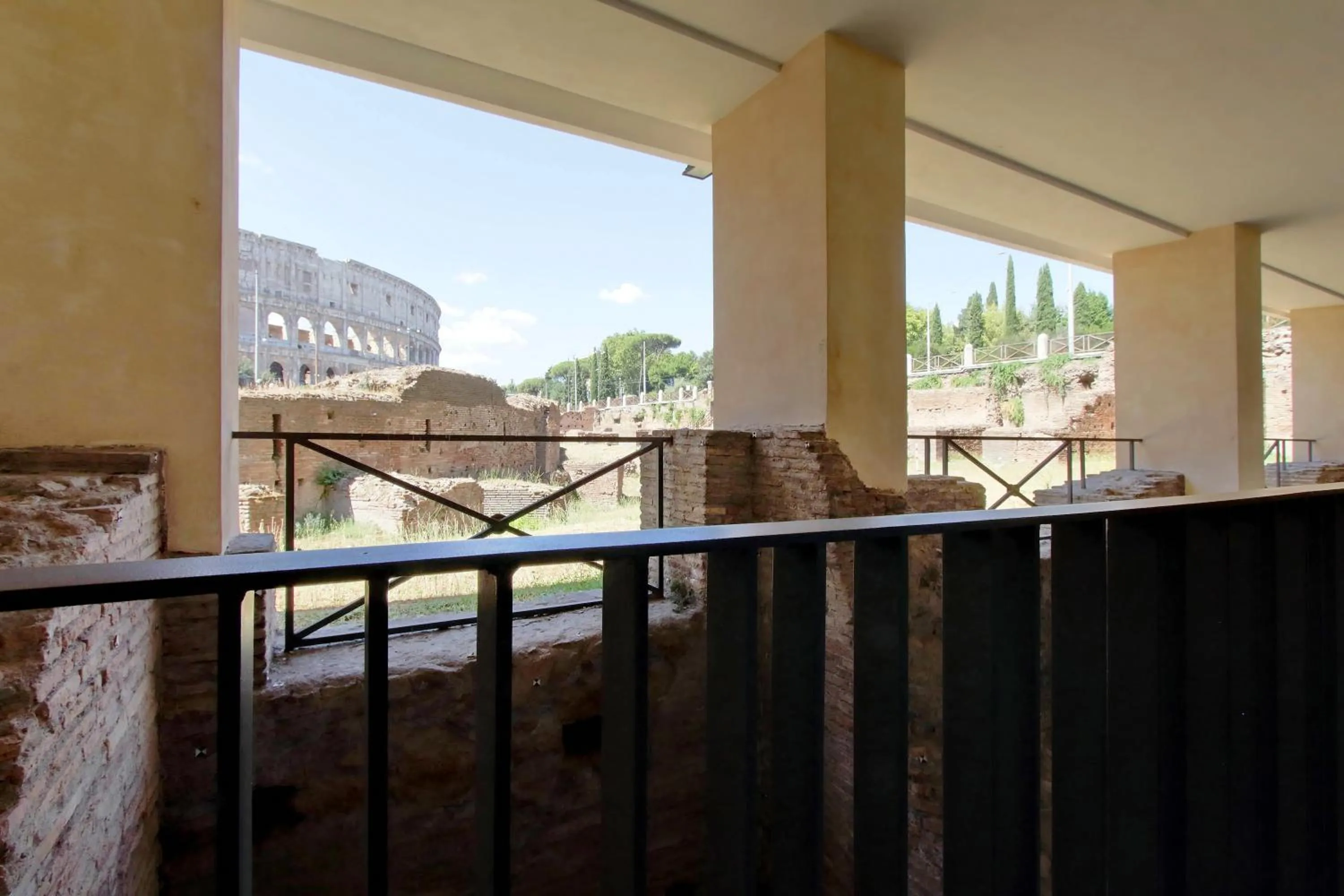 Balcony/Terrace in Luxury Domus Apartment 1