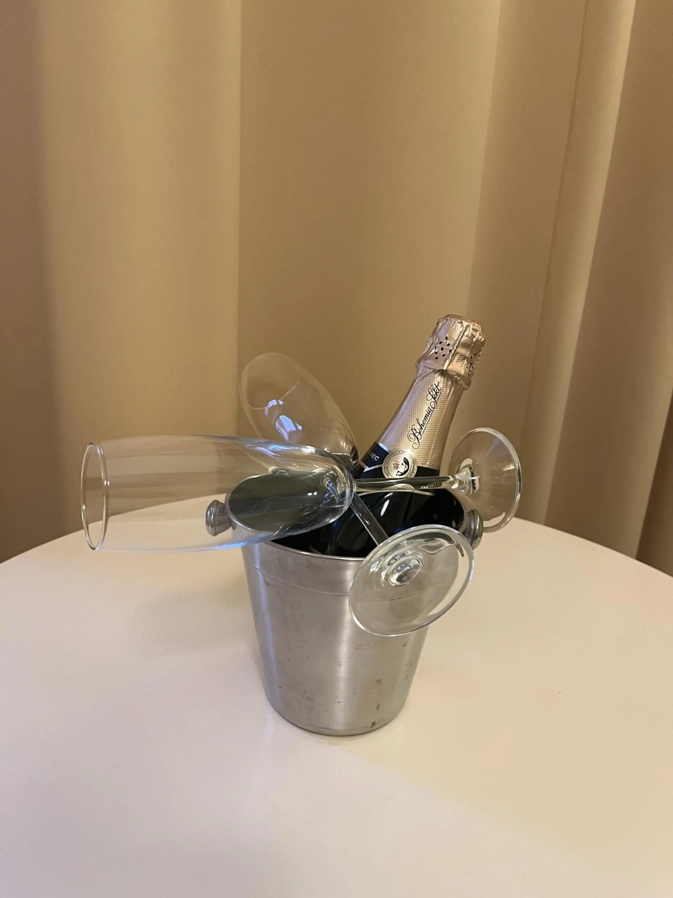 Property building in Hotel Metamorphis