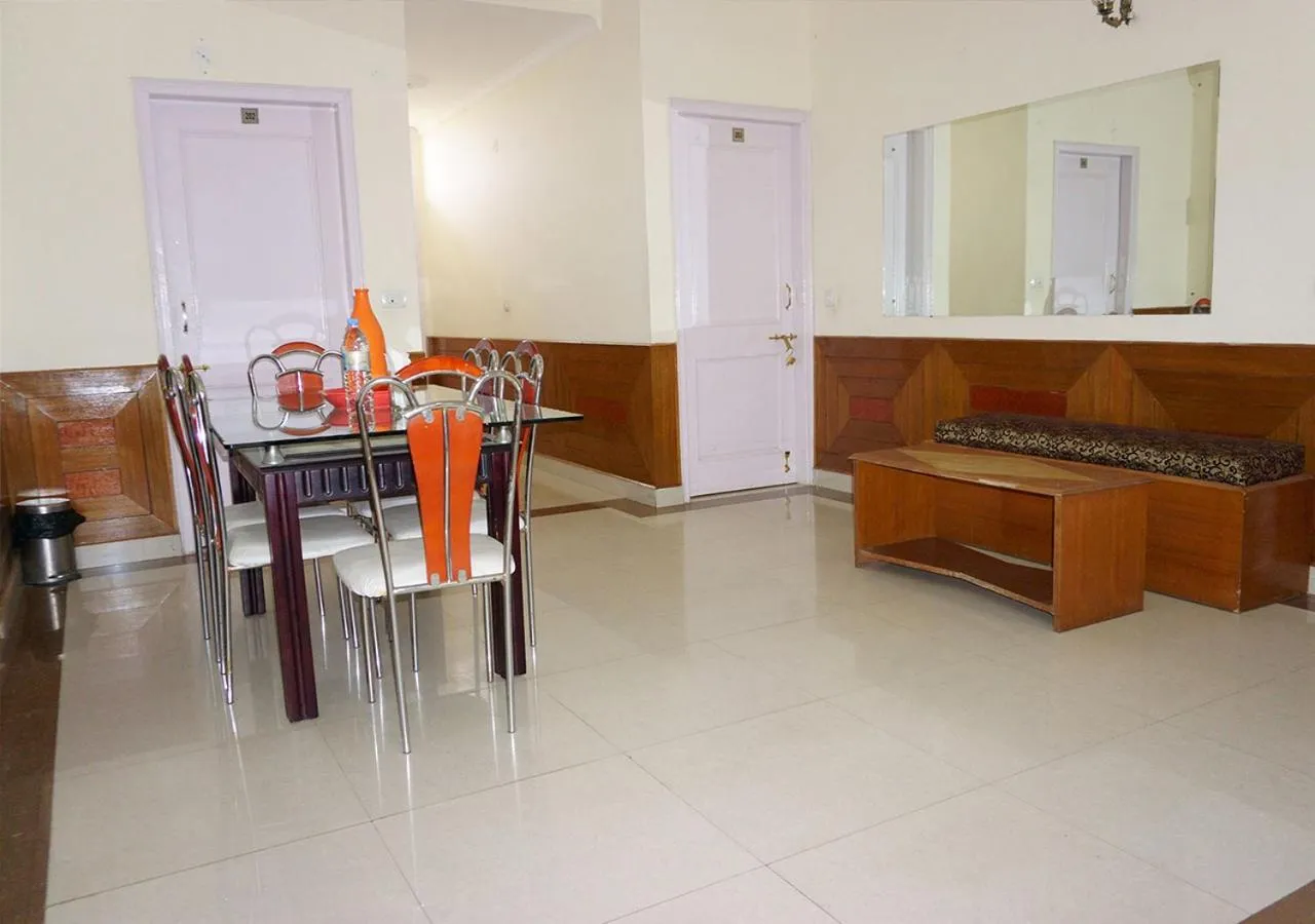 Living room in Hotel Sanawar View