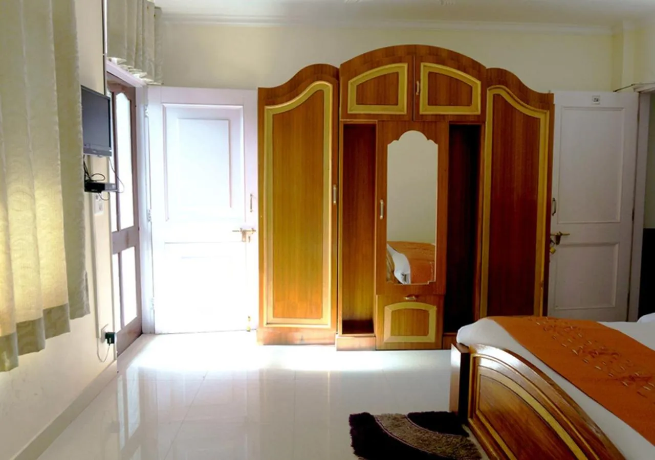 Bedroom in Hotel Sanawar View