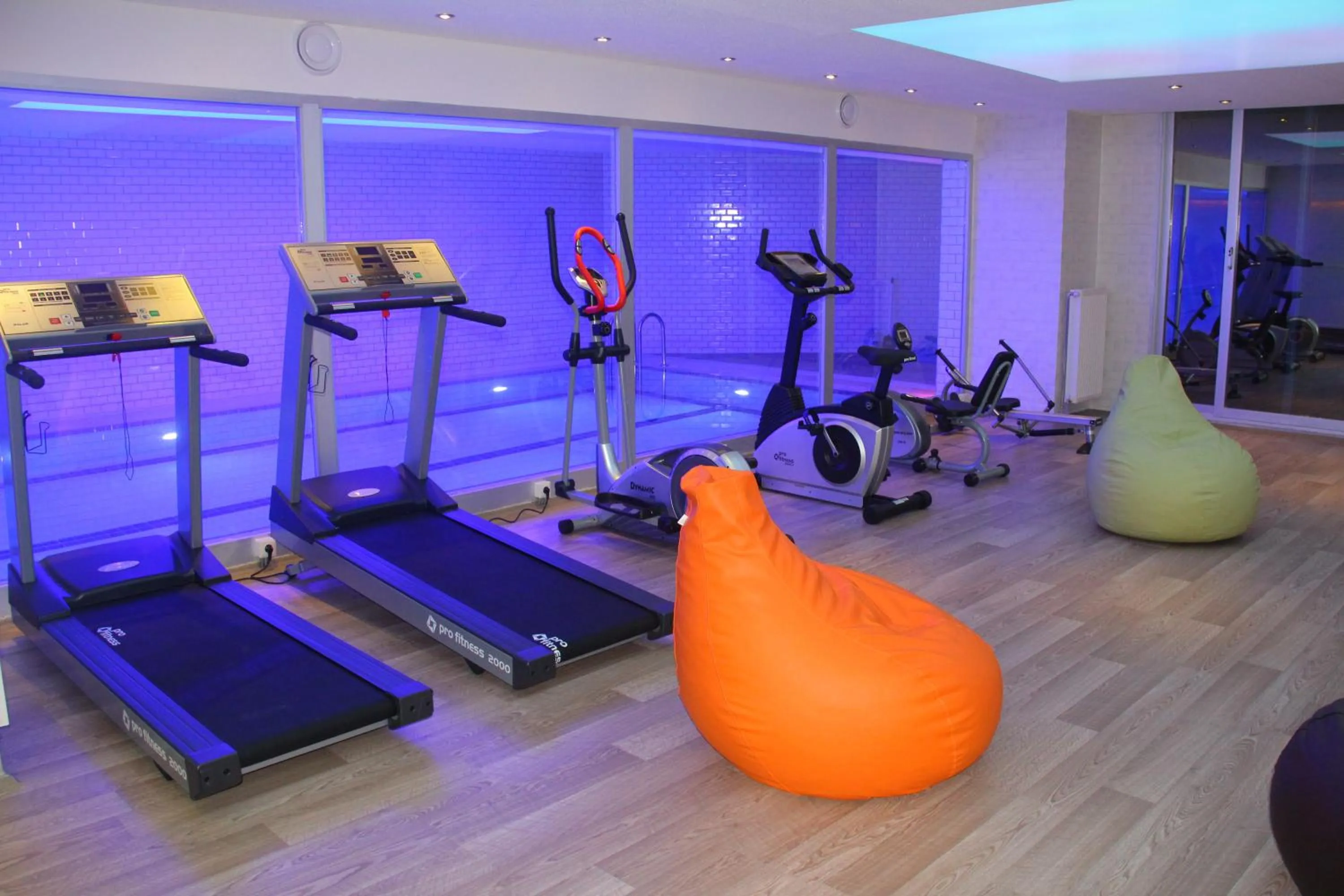 Fitness centre/facilities in Grand Amisos Hotel