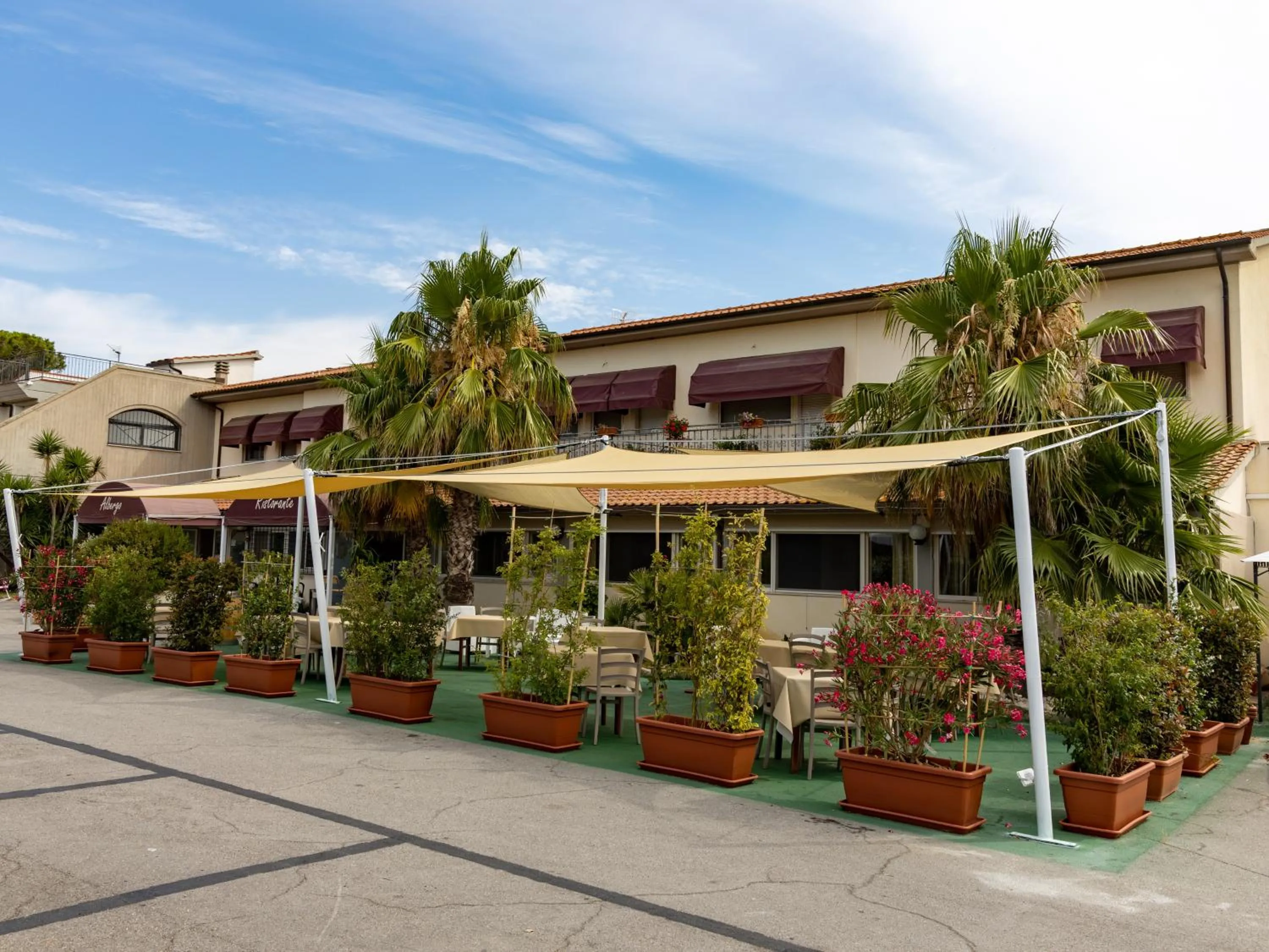 Property building in Hotel La Rosa Dei Venti