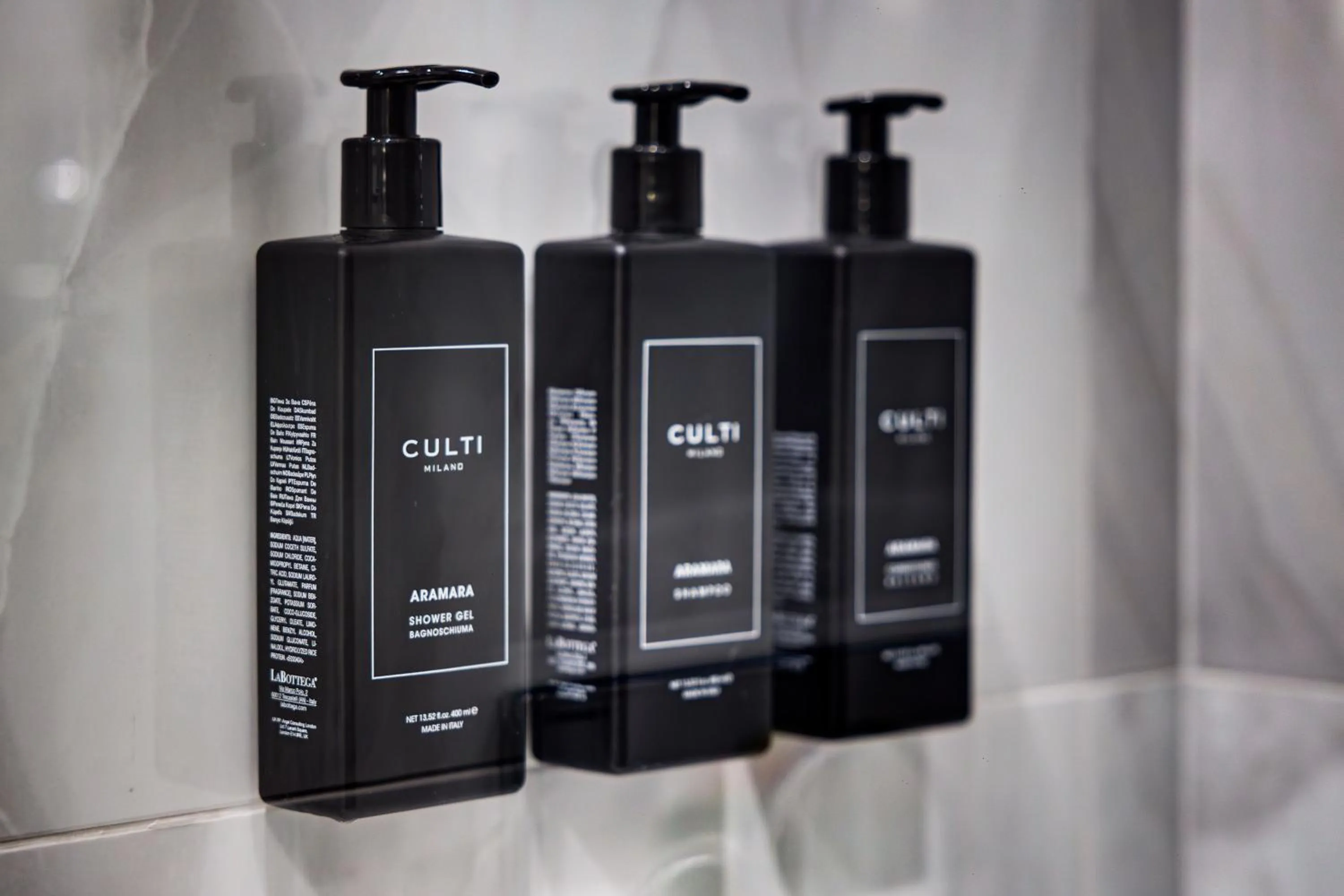 Decorative detail in V Collection Piazza Farnese Luxury Suites