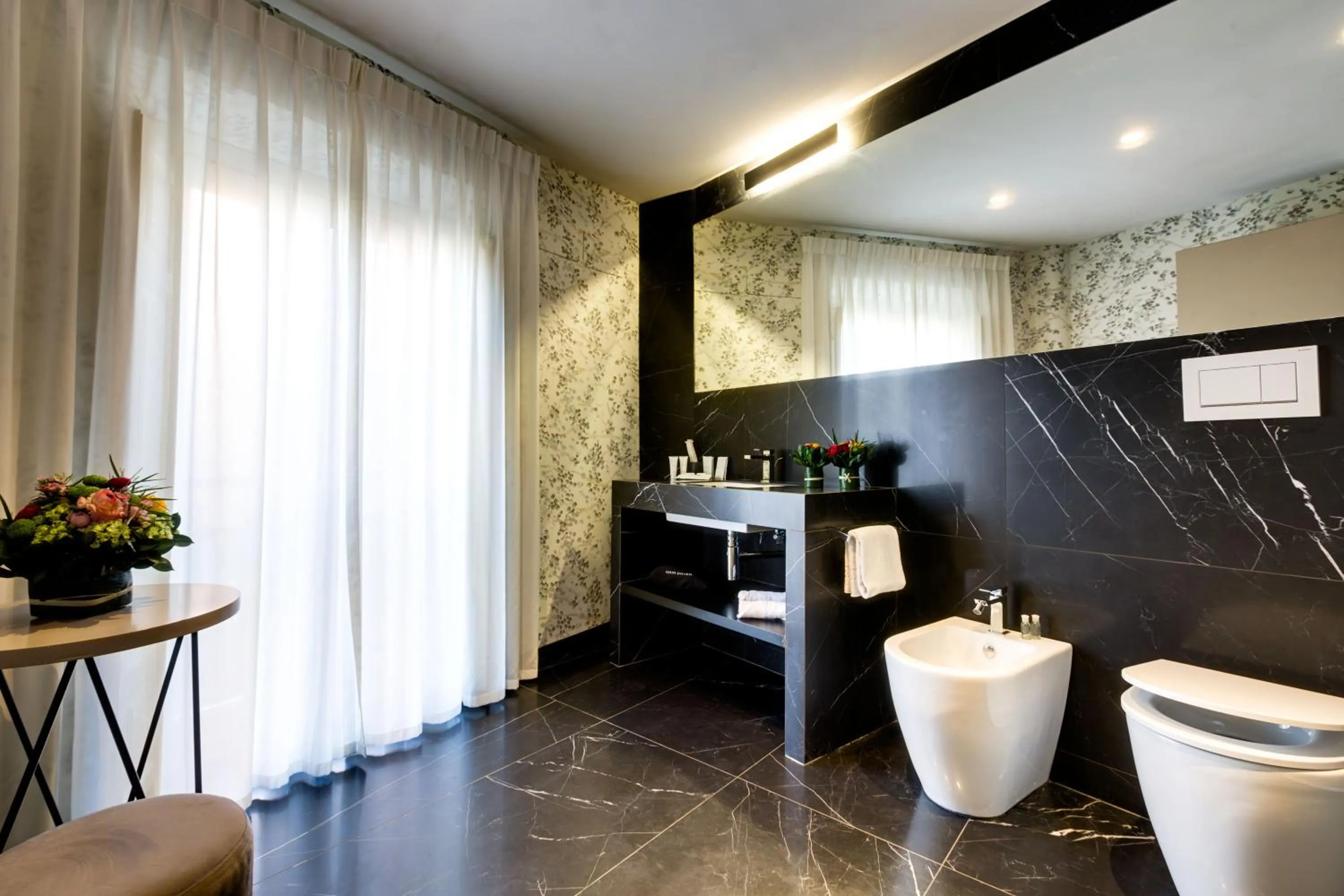 Bathroom in V Collection Piazza Farnese Luxury Suites