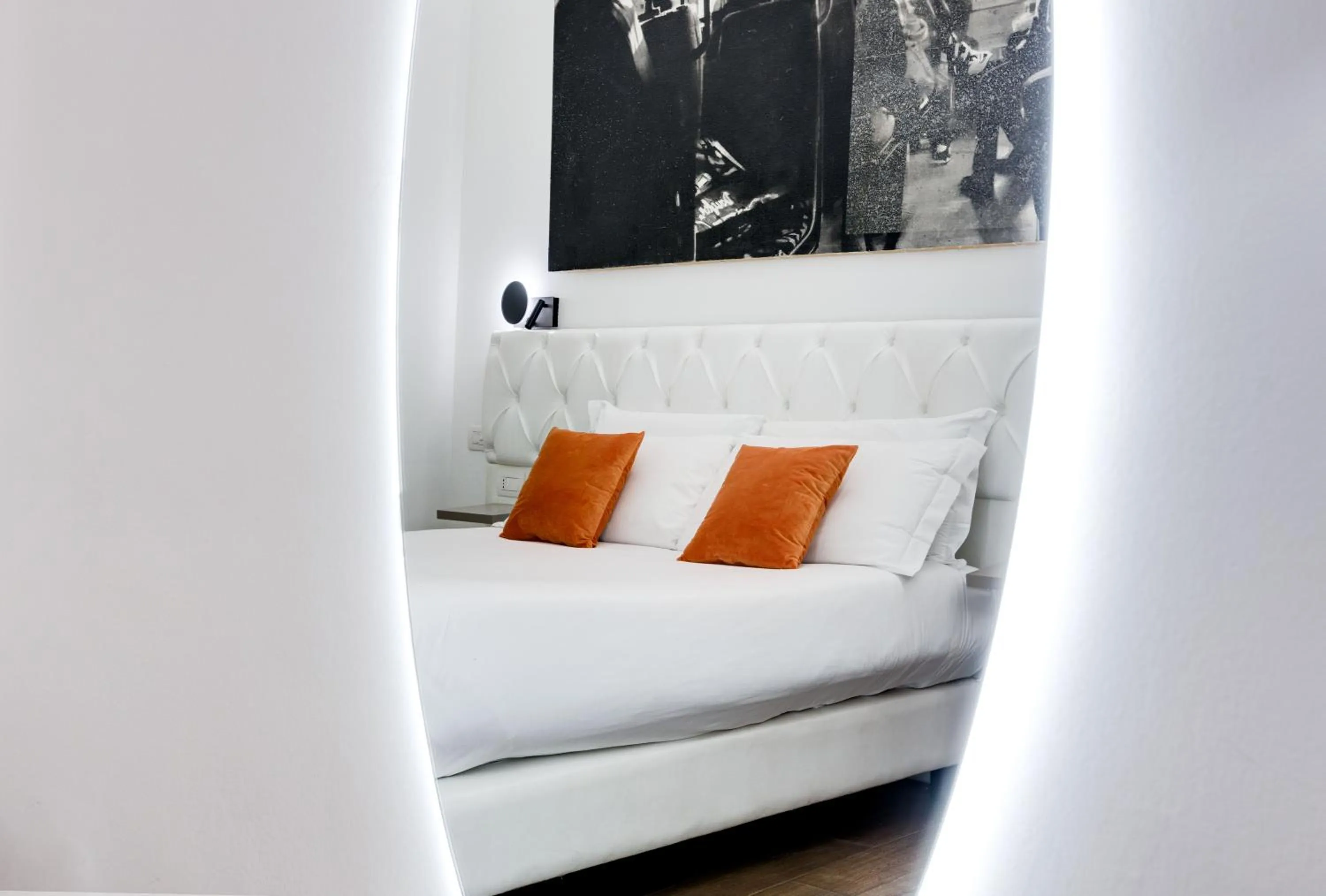 Decorative detail, Bed in V Collection Piazza Farnese Luxury Suites